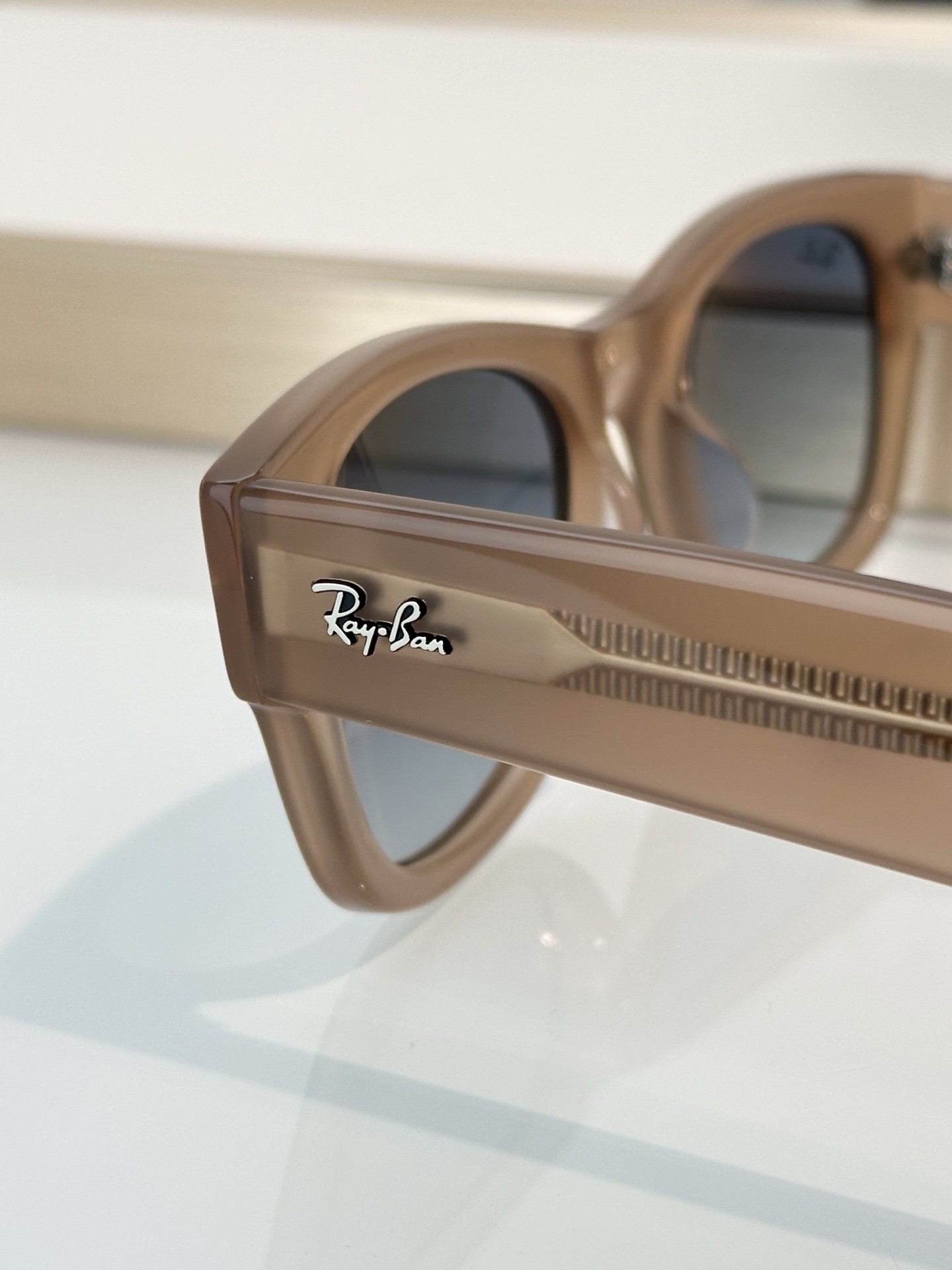Designer Sunglasses RB0832SF