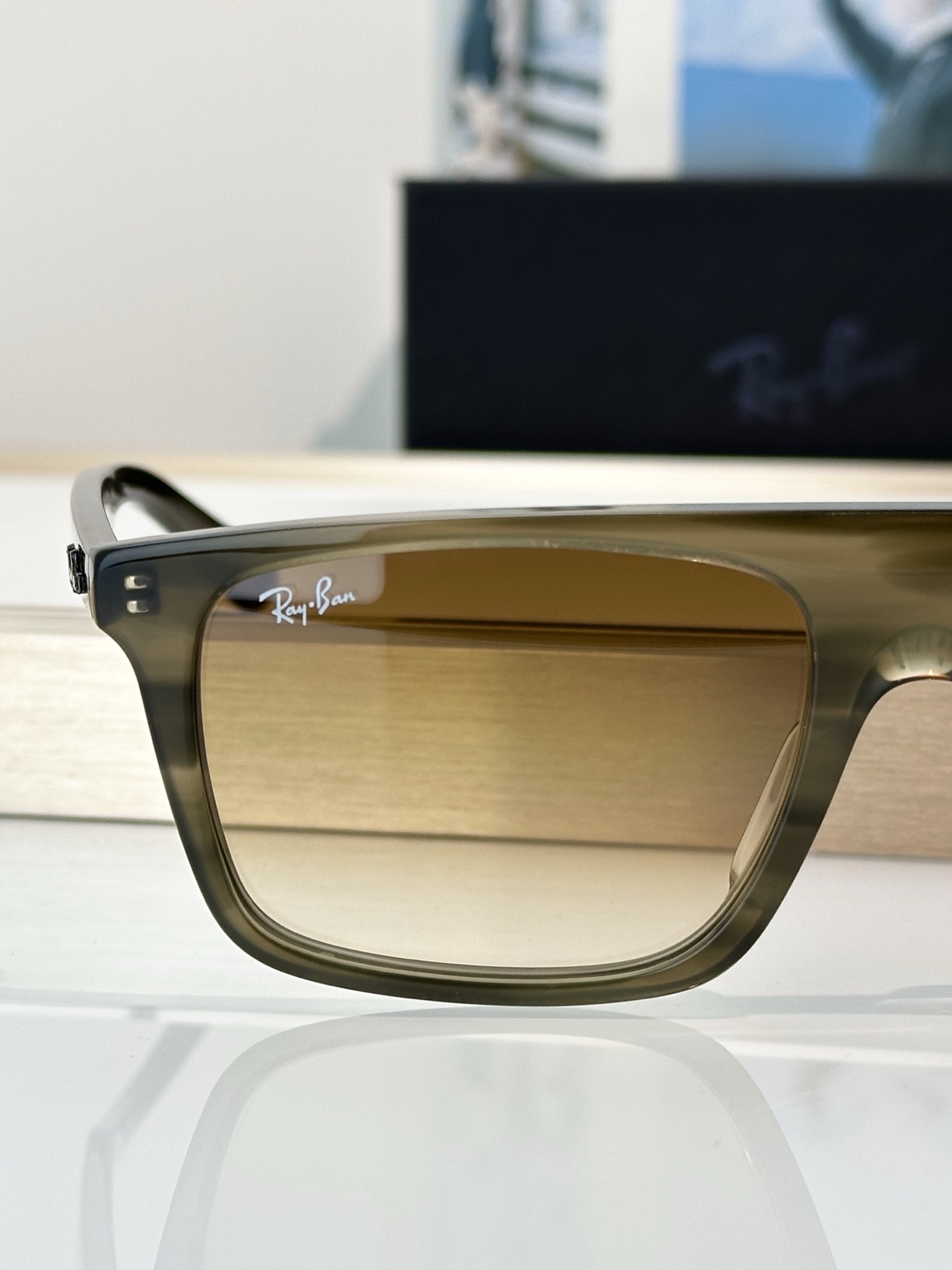 Designer Sunglasses RB2222F