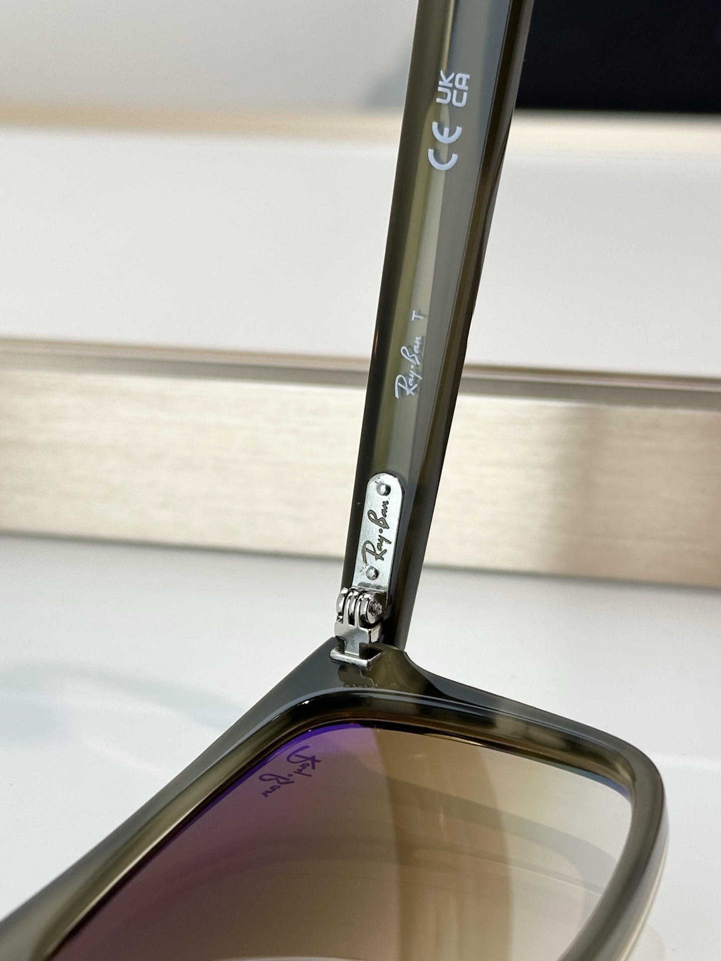 Designer Sunglasses RB2222F
