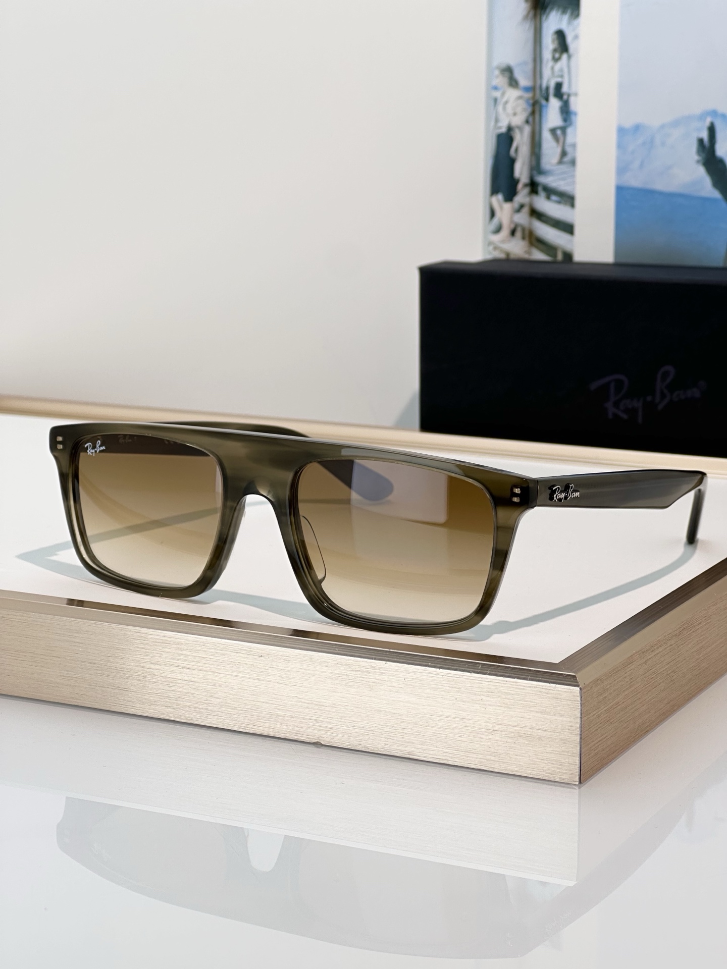 Designer Sunglasses RB2222F