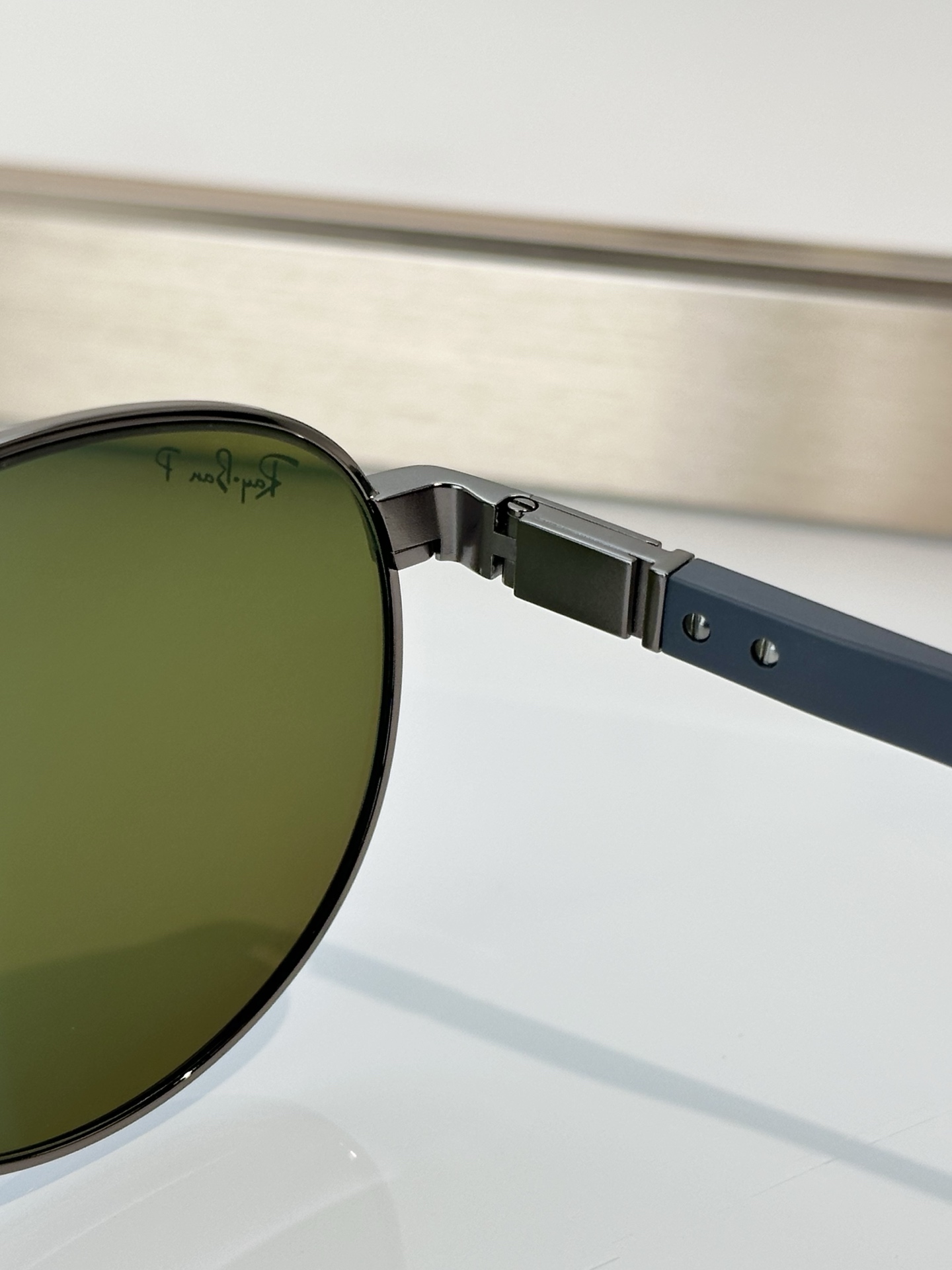 Designer Sunglasses RB3736CH