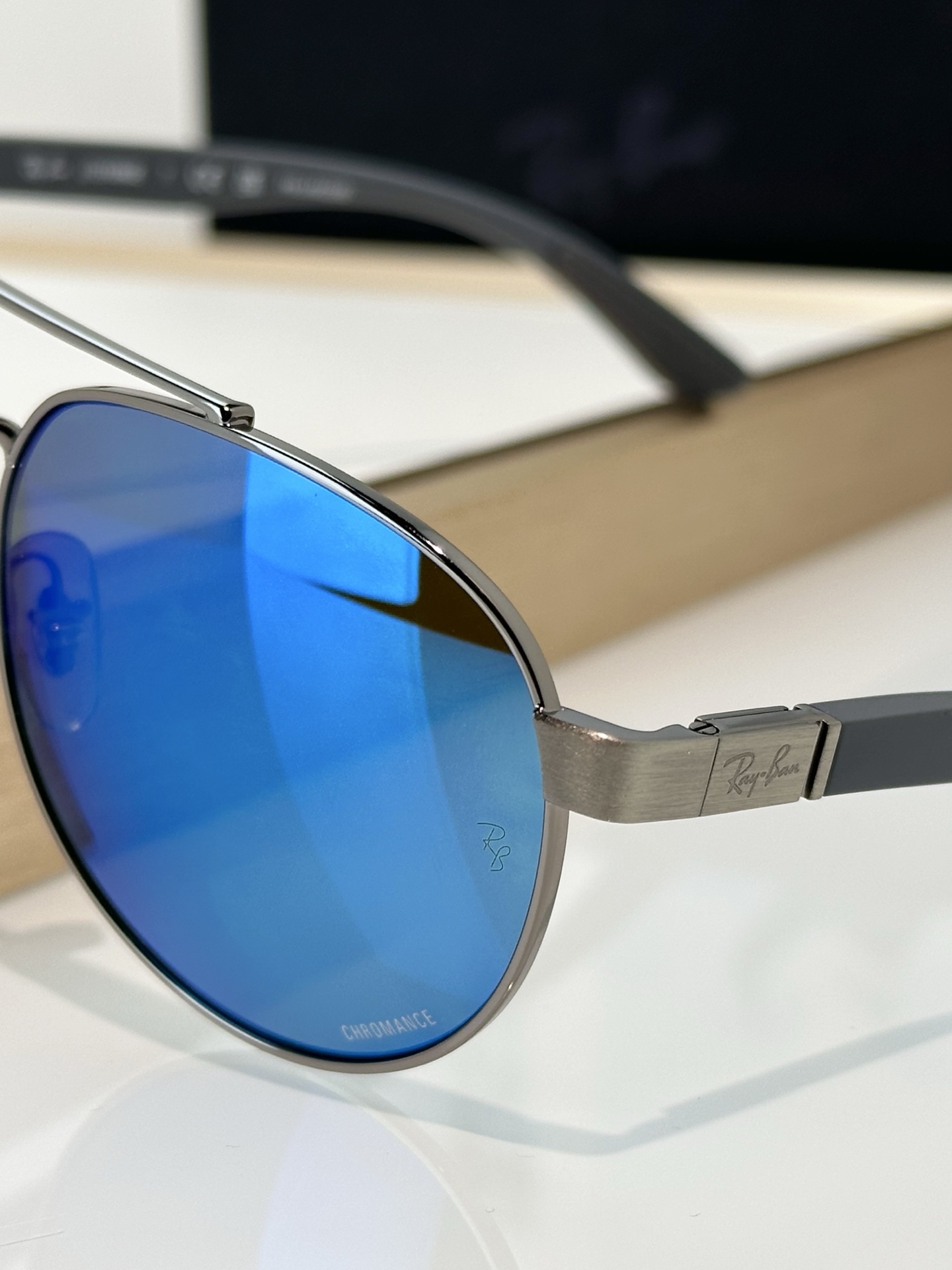 Designer Sunglasses RB3736CH