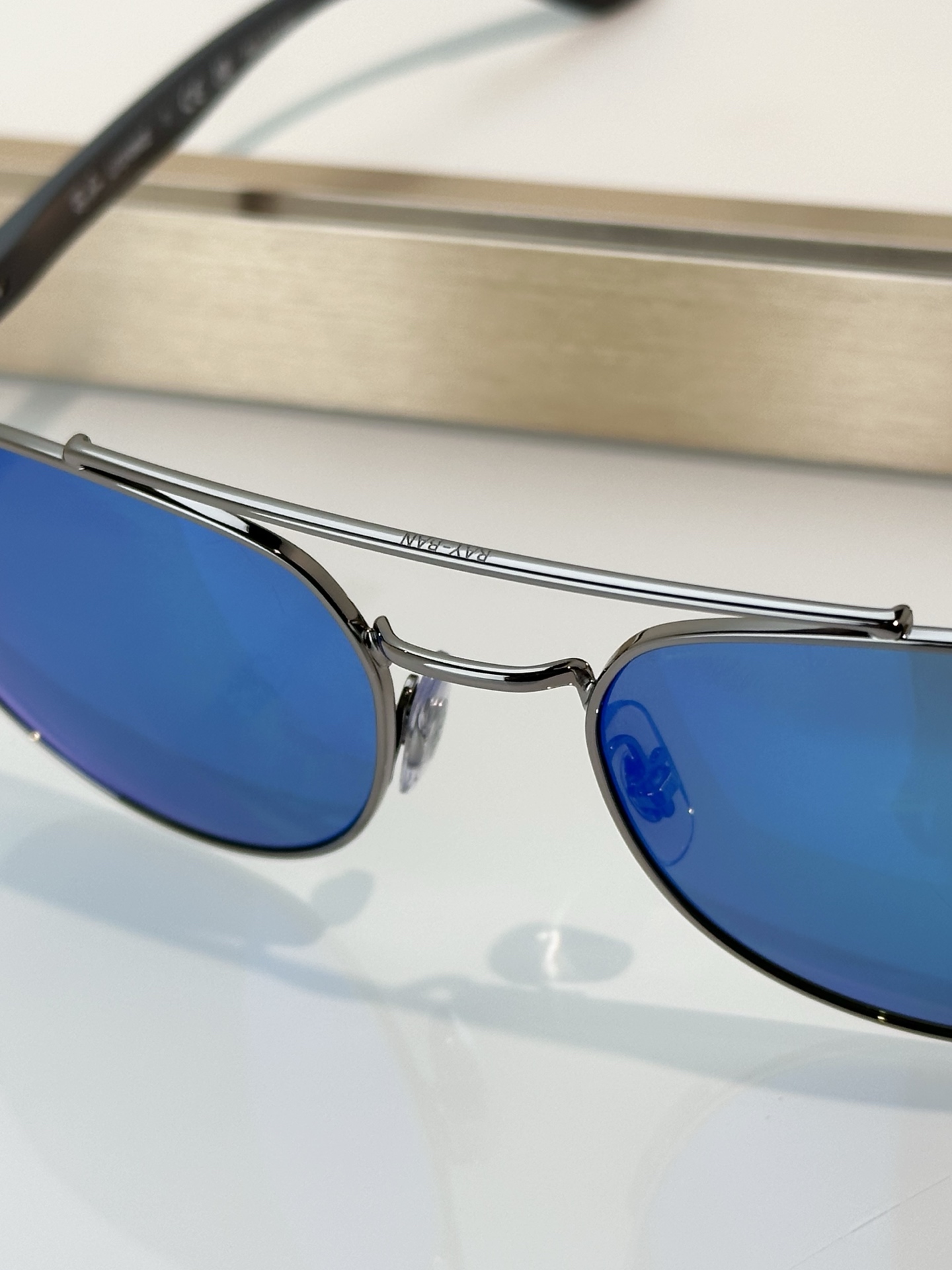 Designer Sunglasses RB3736CH