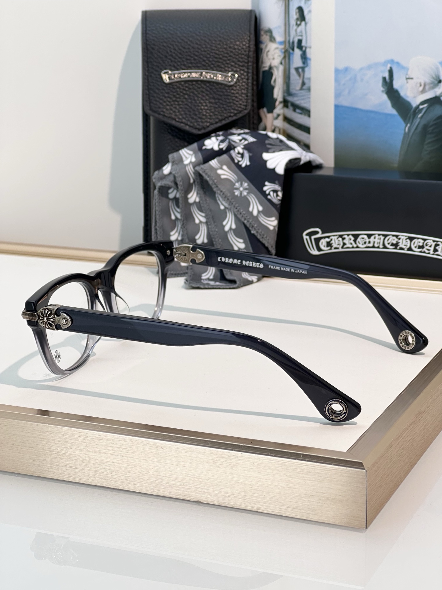 Designer Sunglasses WELL