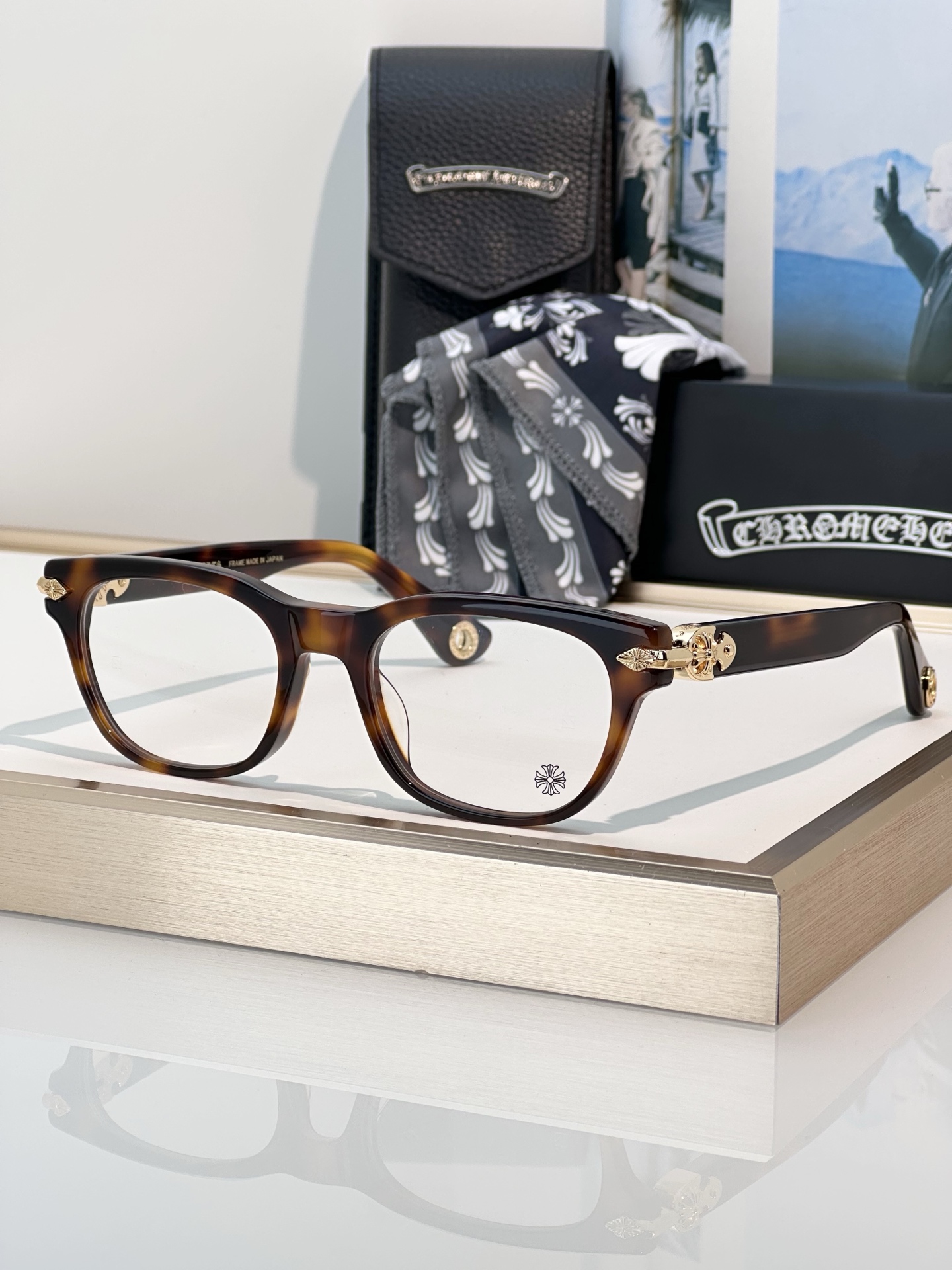 Designer Sunglasses WELL