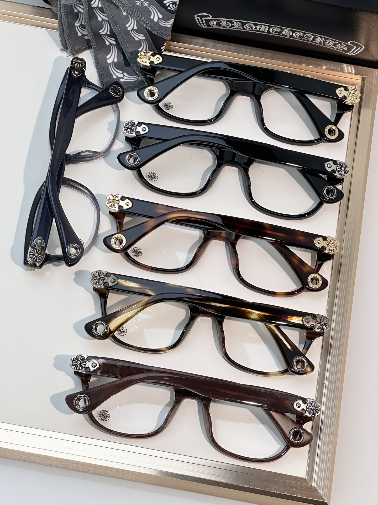 Designer Sunglasses WELL