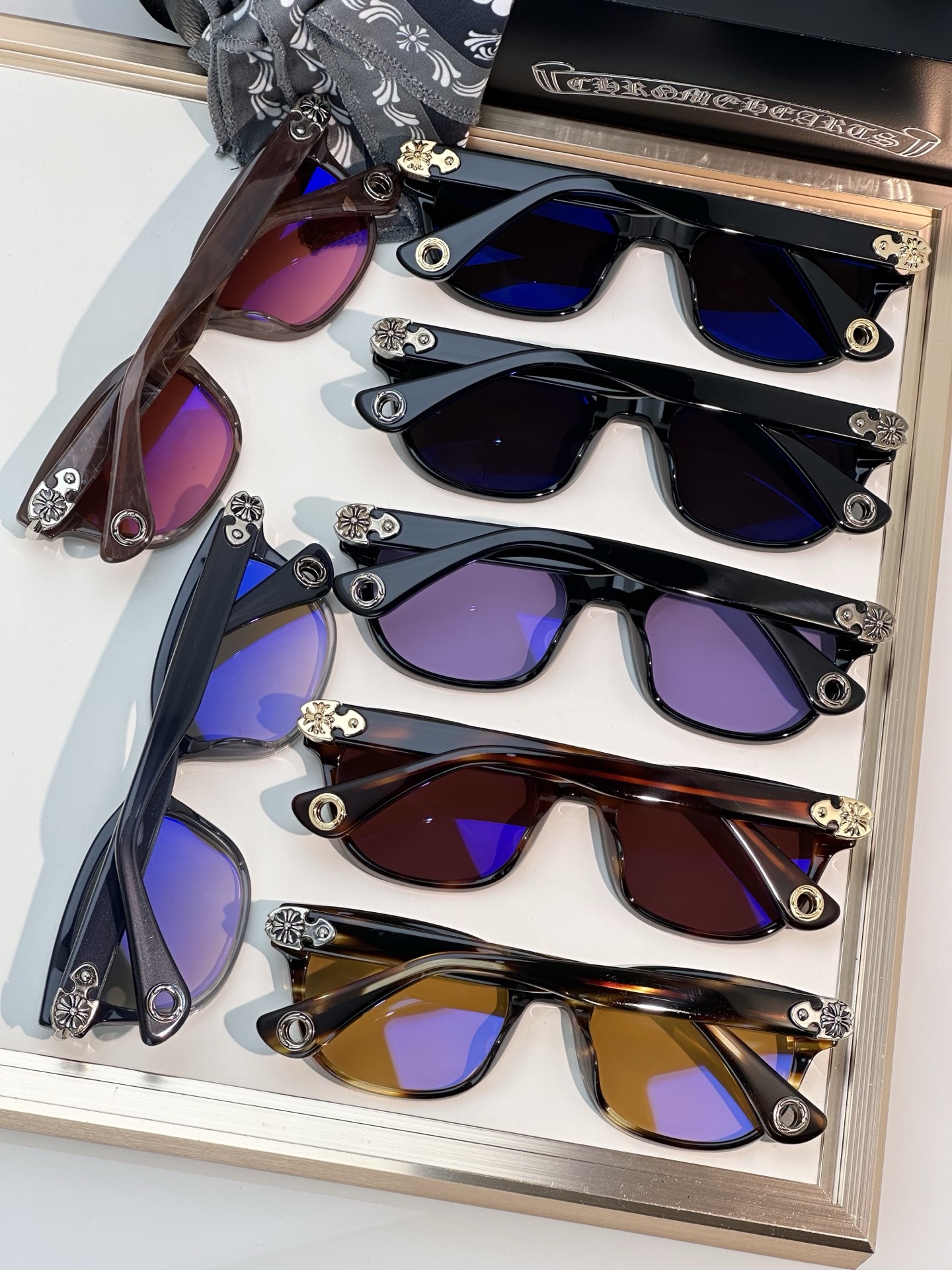 Designer Sunglasses WELL