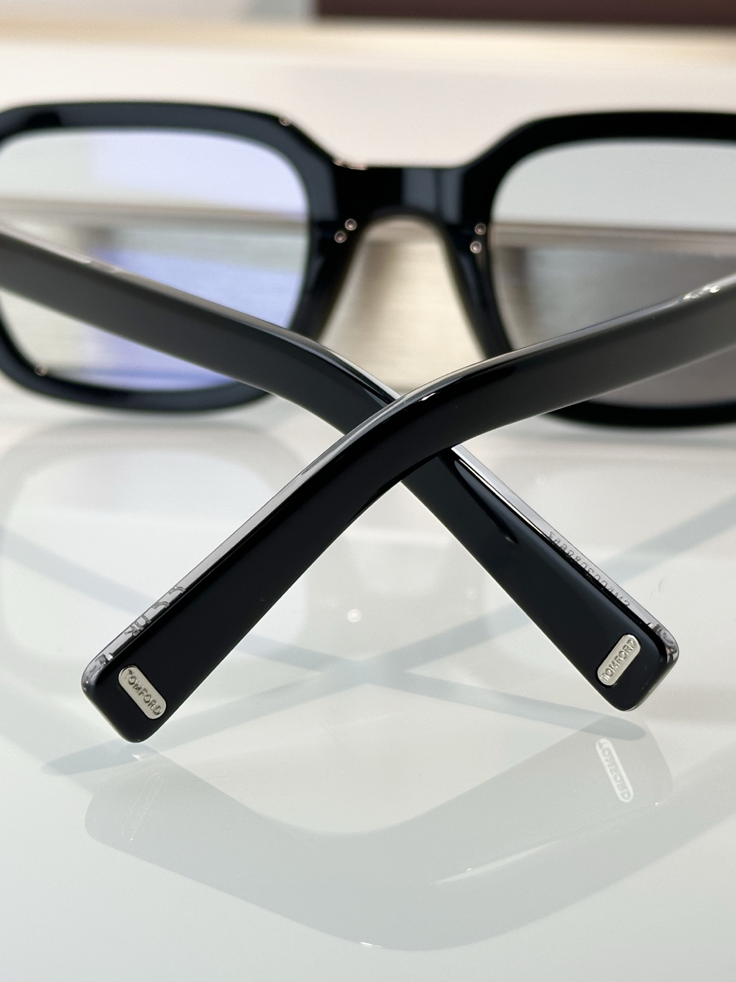 Tom Ford Sunglasses TI21