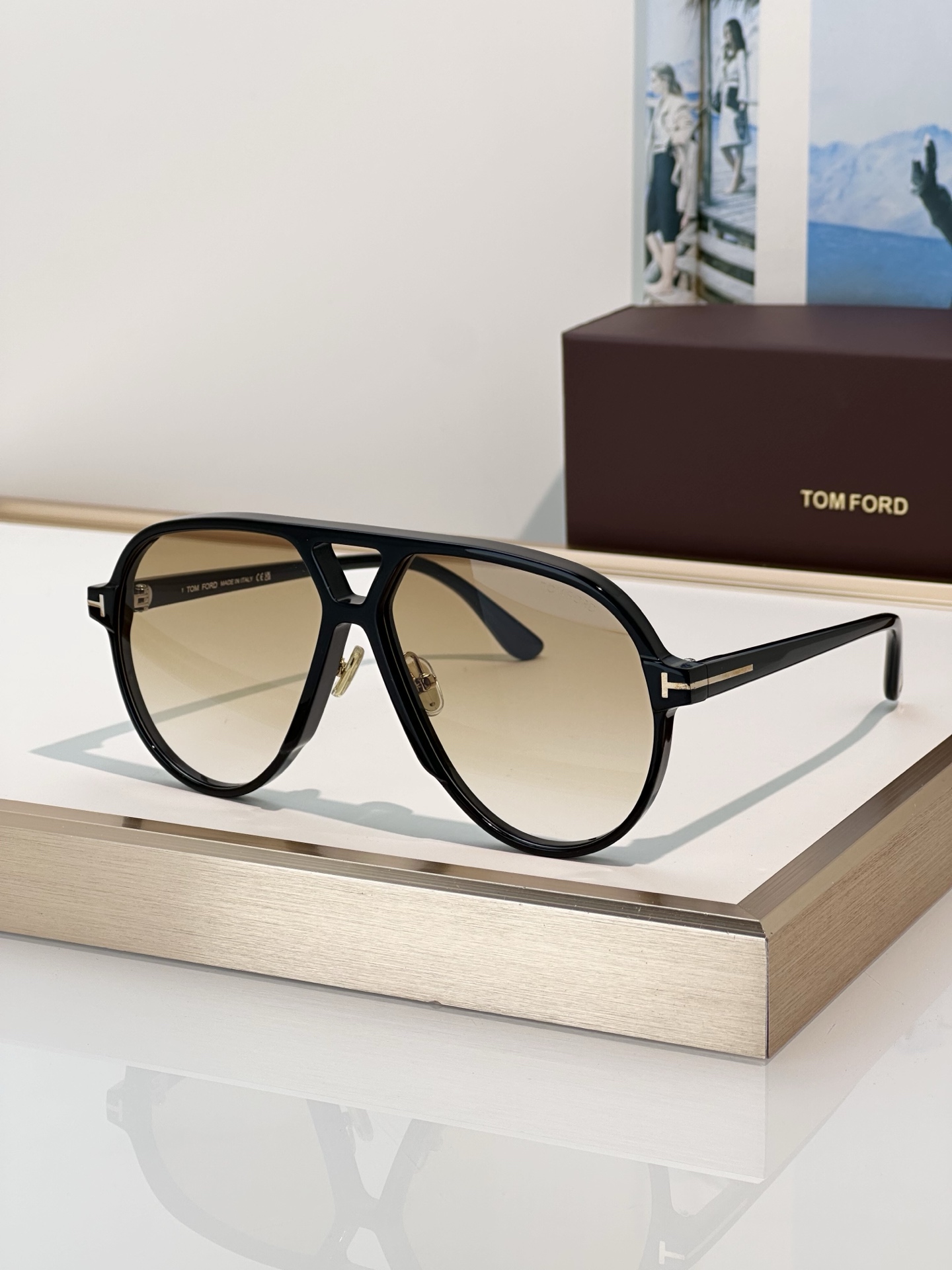 Designer Sunglasses FT1061