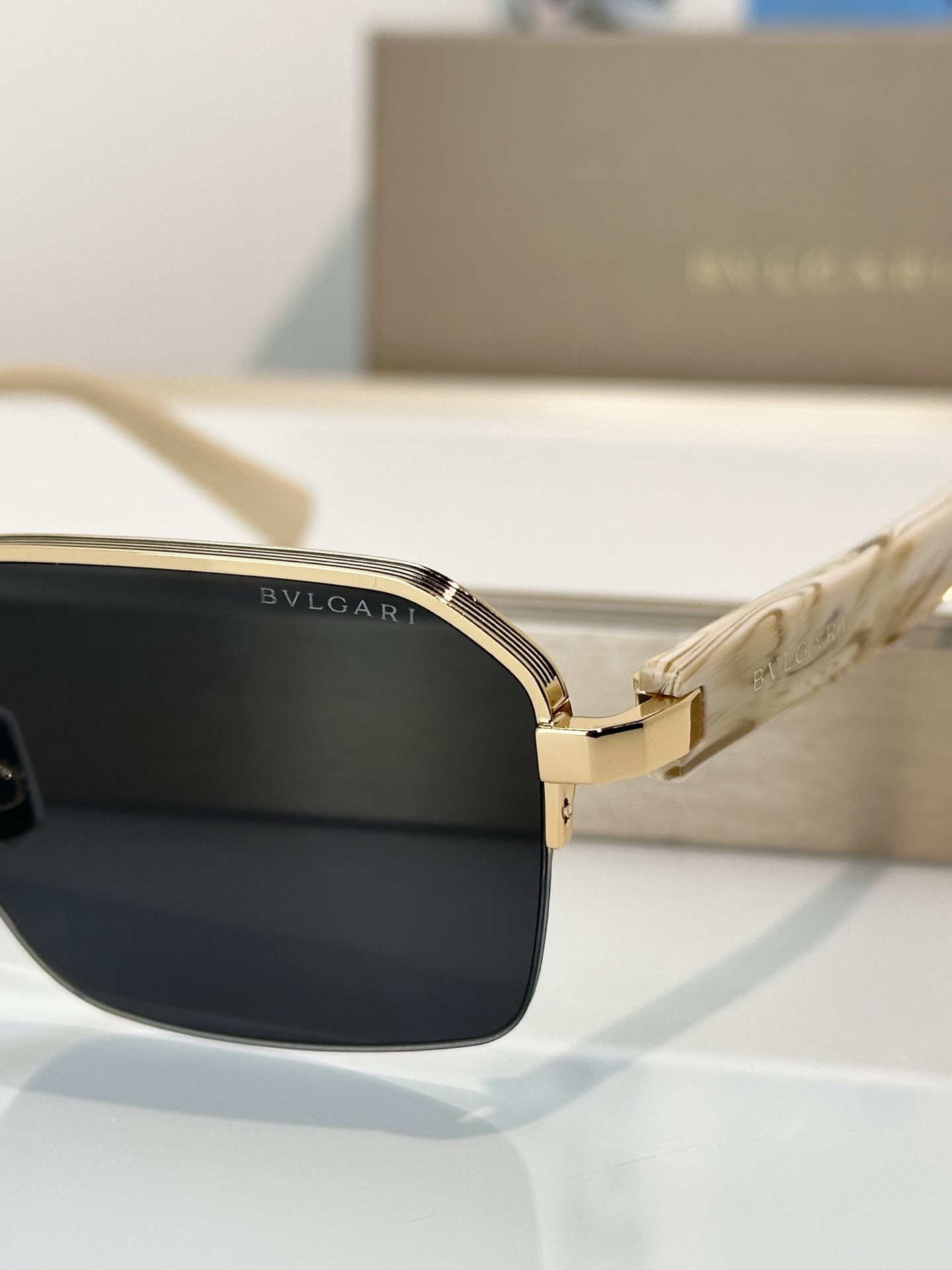 Bvlgari Sunglasses BV40089U