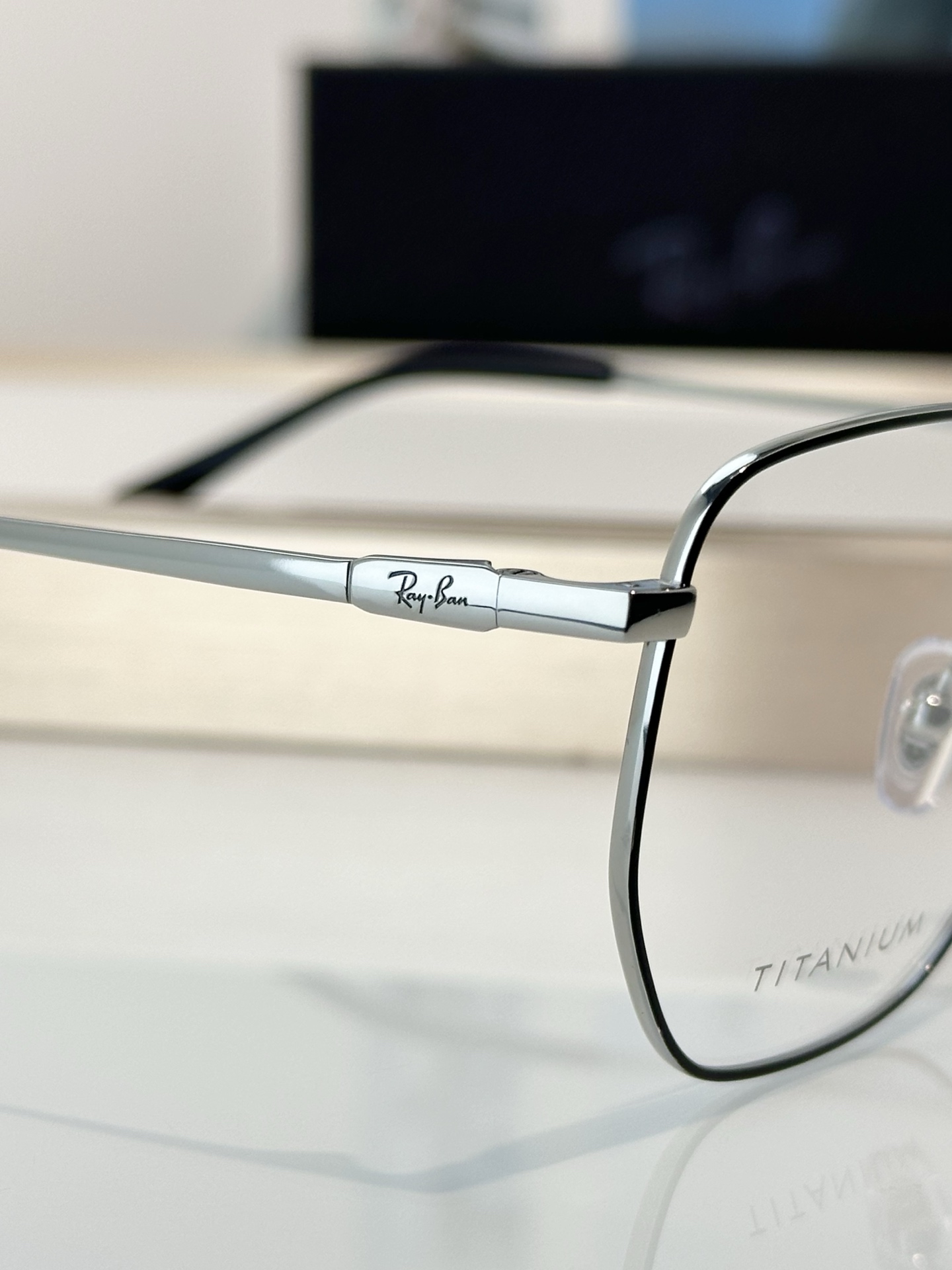 Designer Sunglasses RB8776D
