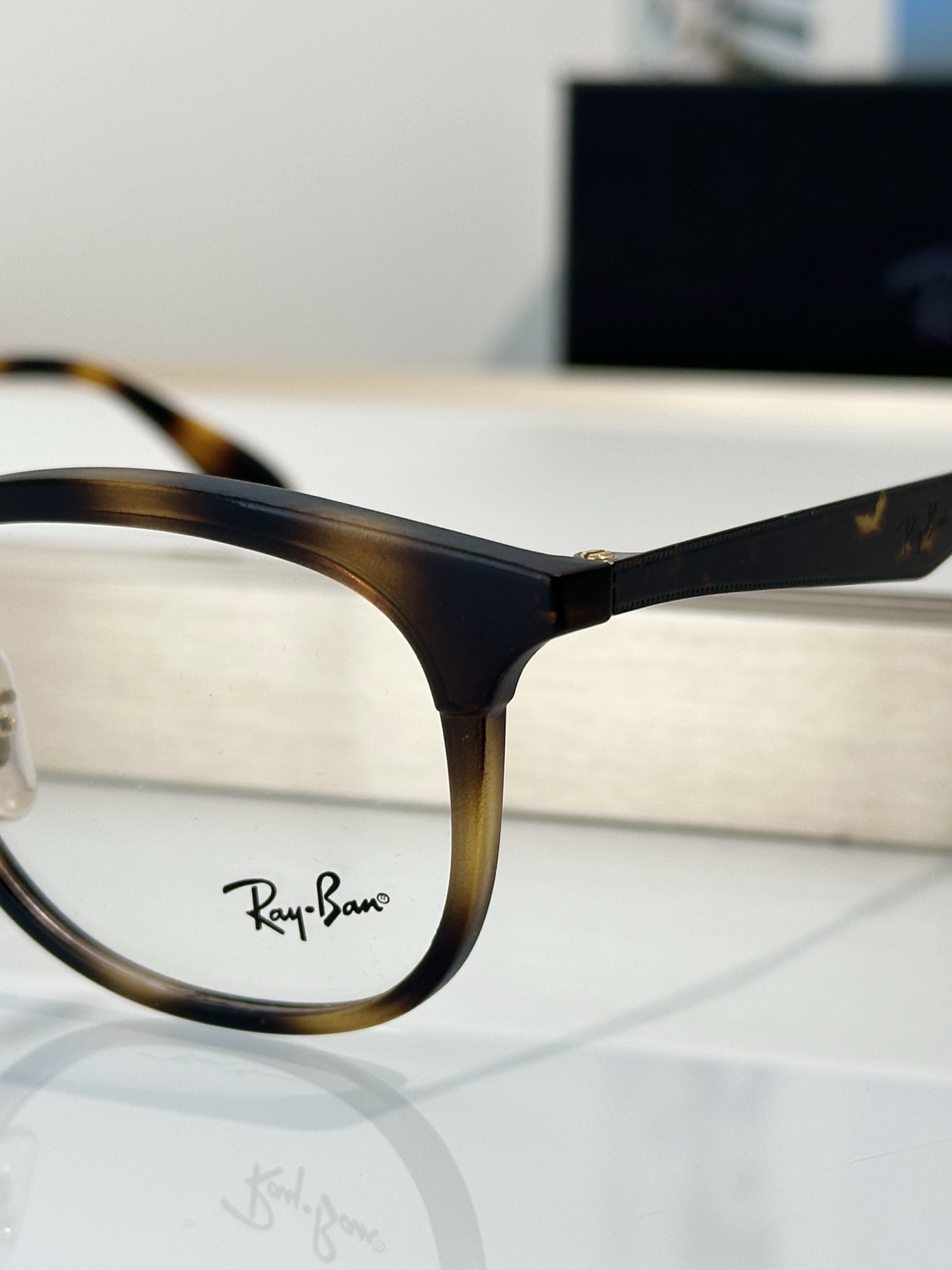 Designer Sunglasses RB7112
