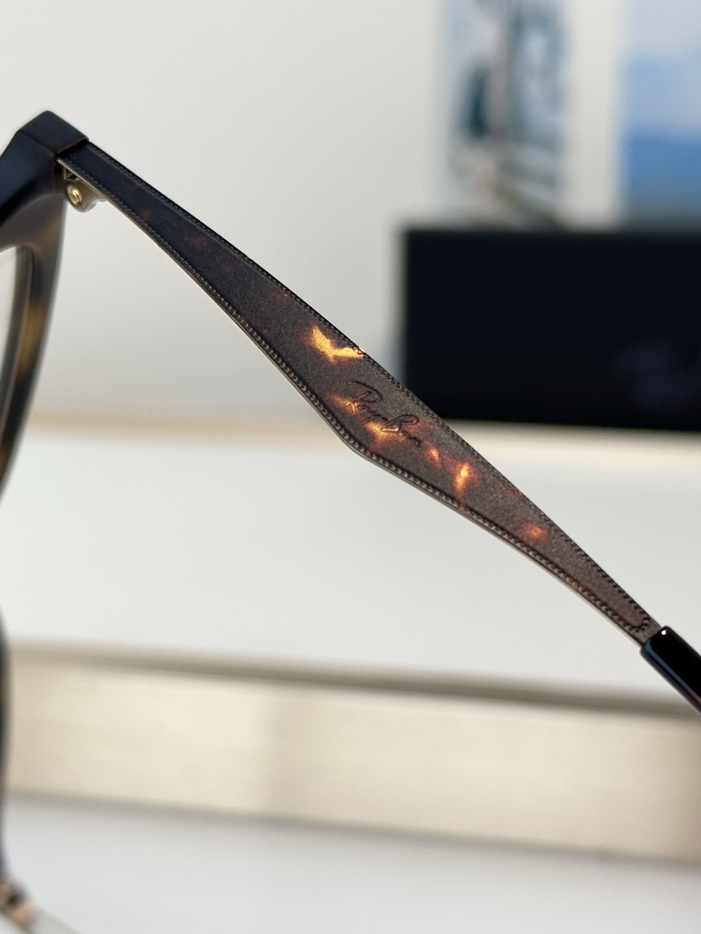 Designer Sunglasses RB7112