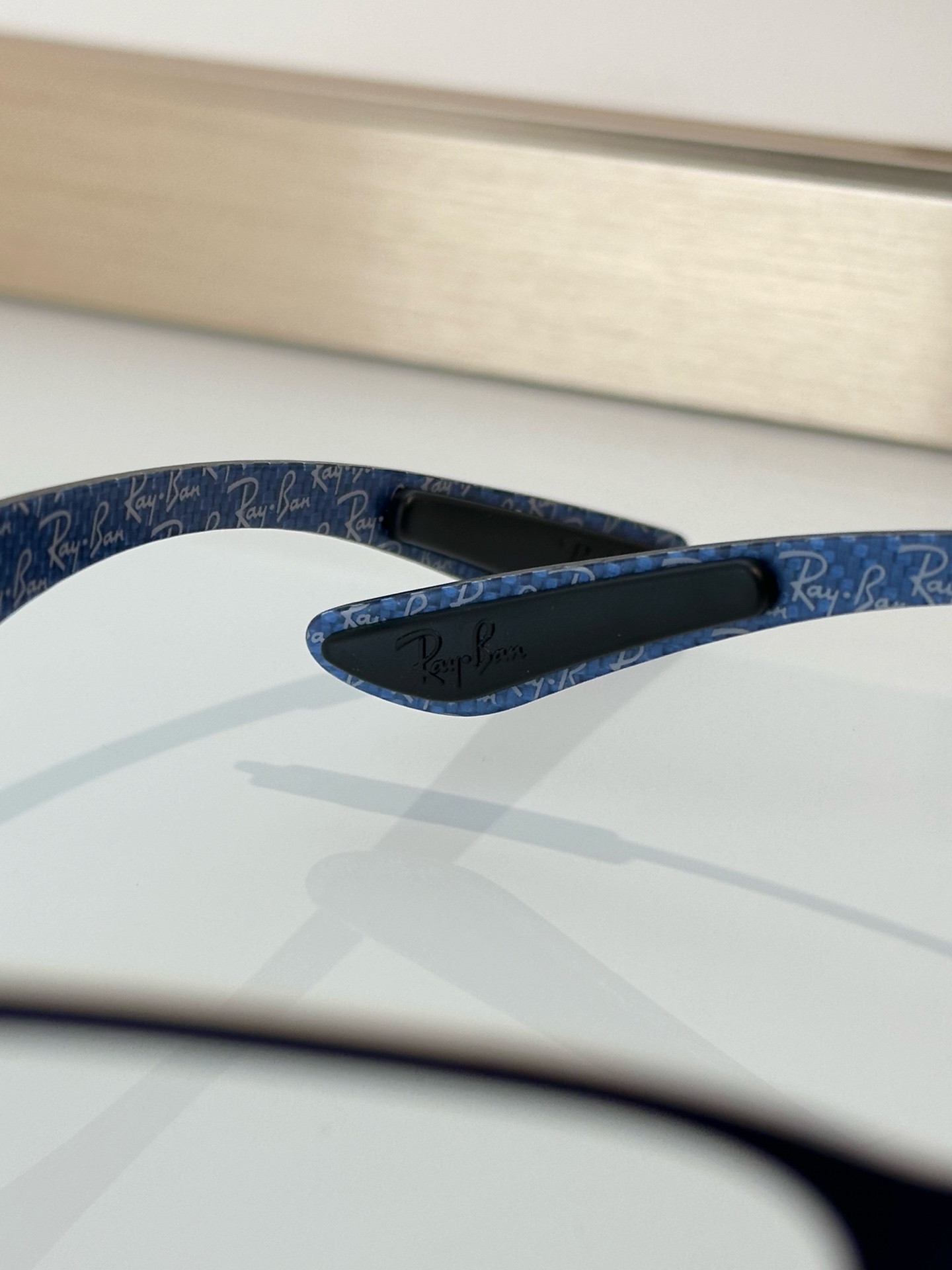 Designer Sunglasses RB8424