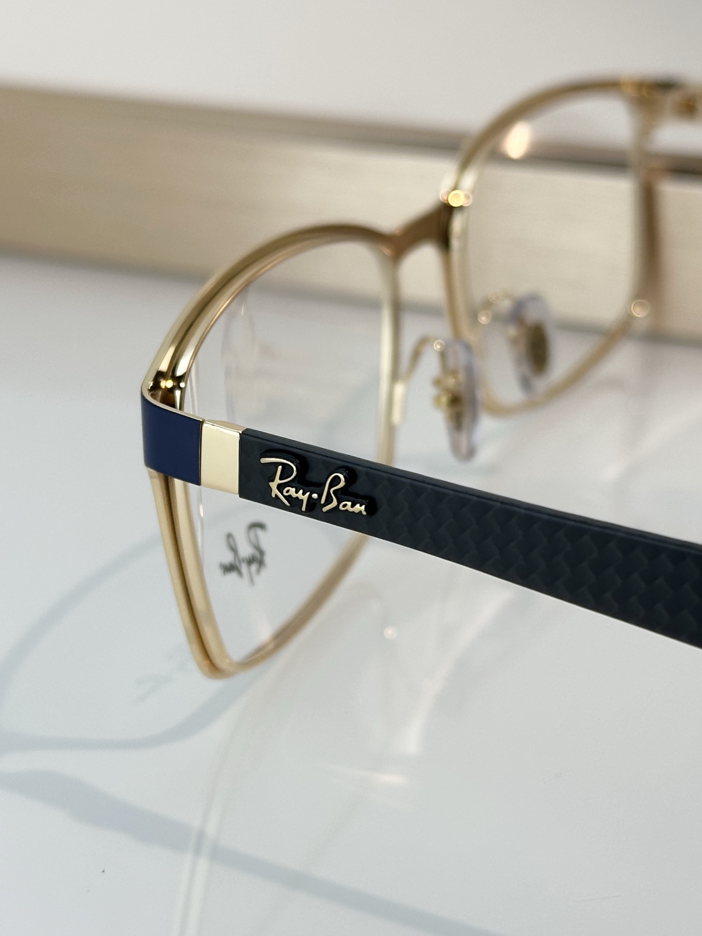 Designer Sunglasses RB8424