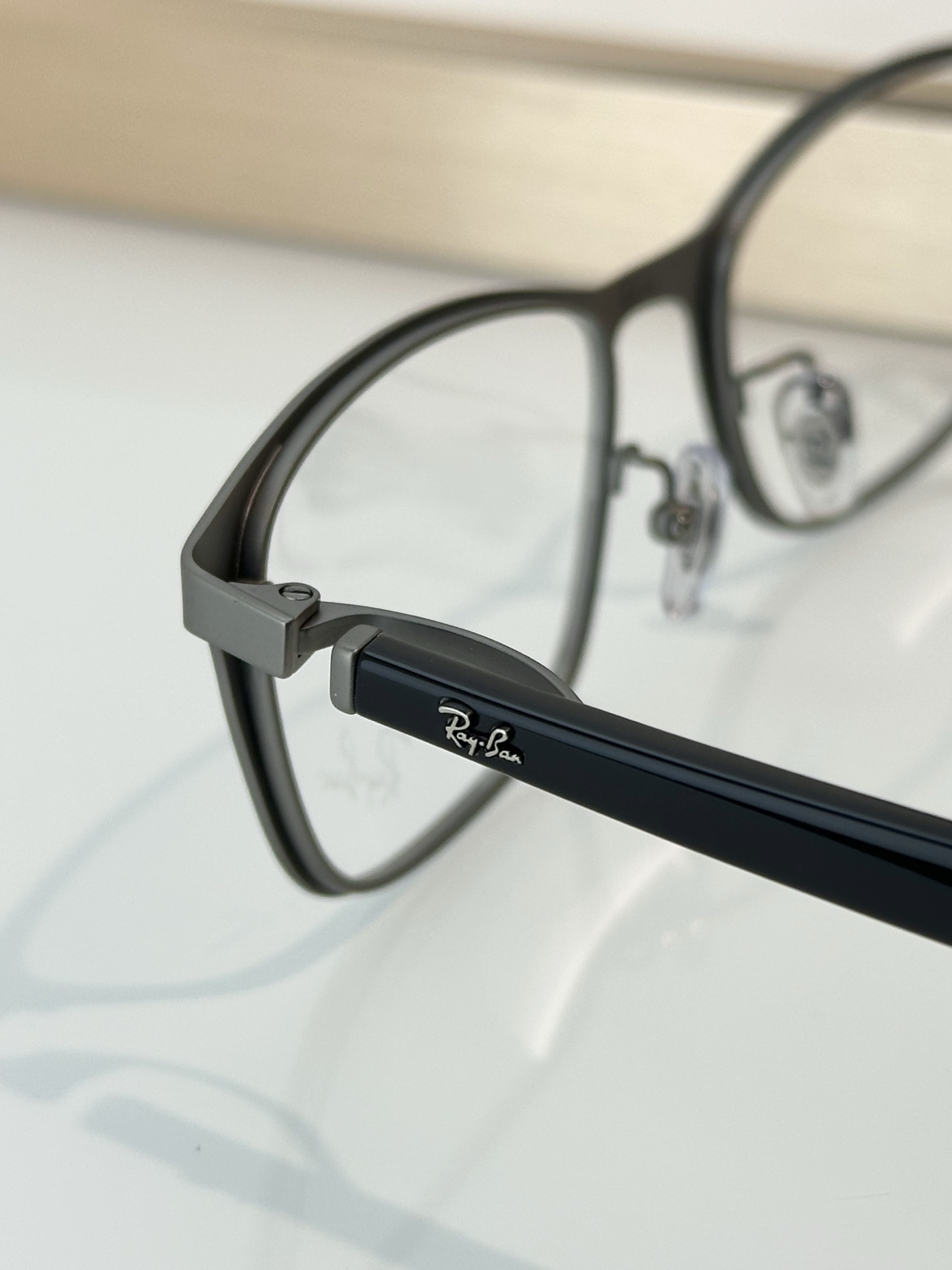 Designer Sunglasses RB8773D