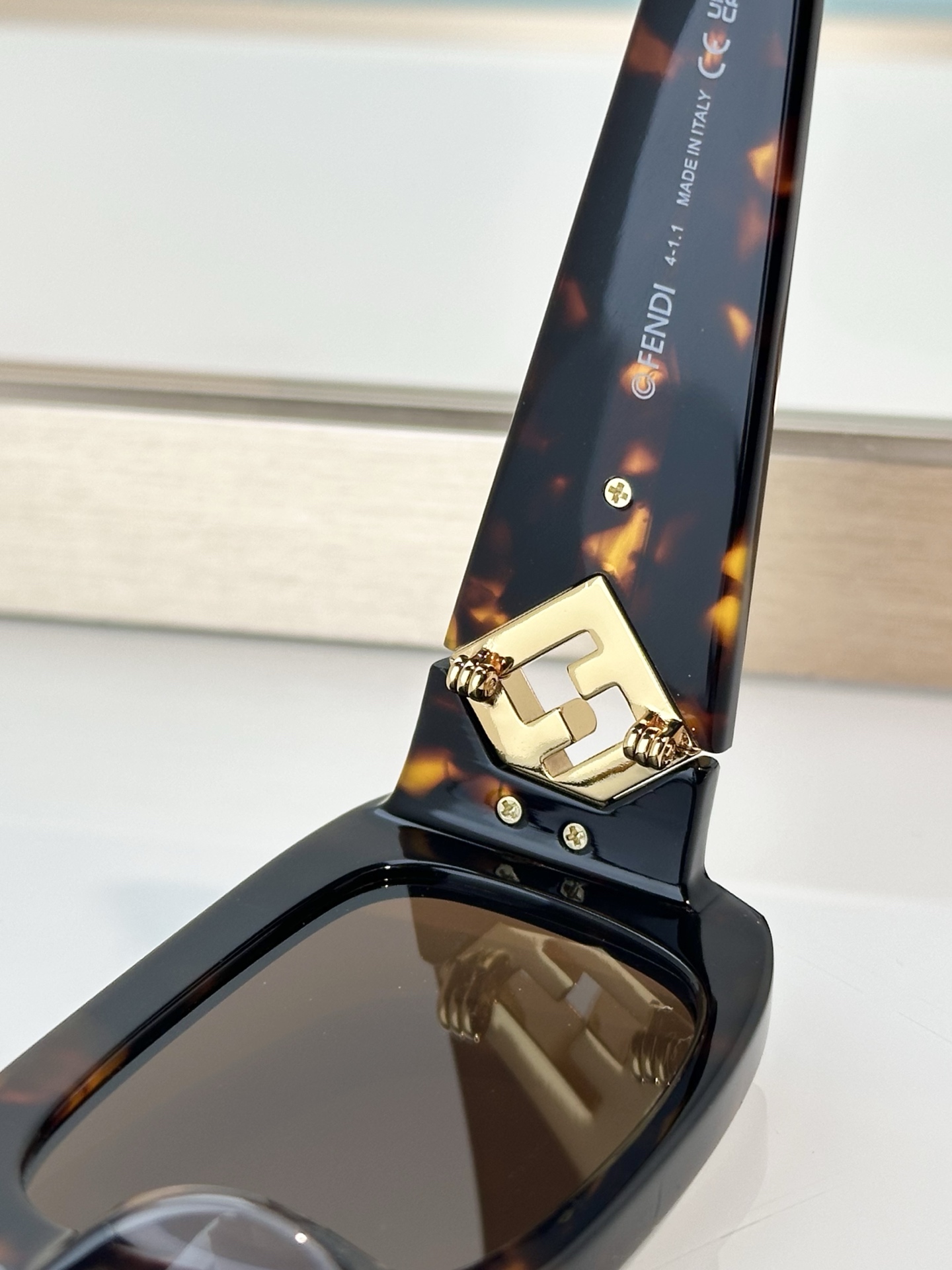 Designer Sunglasses FE40222I