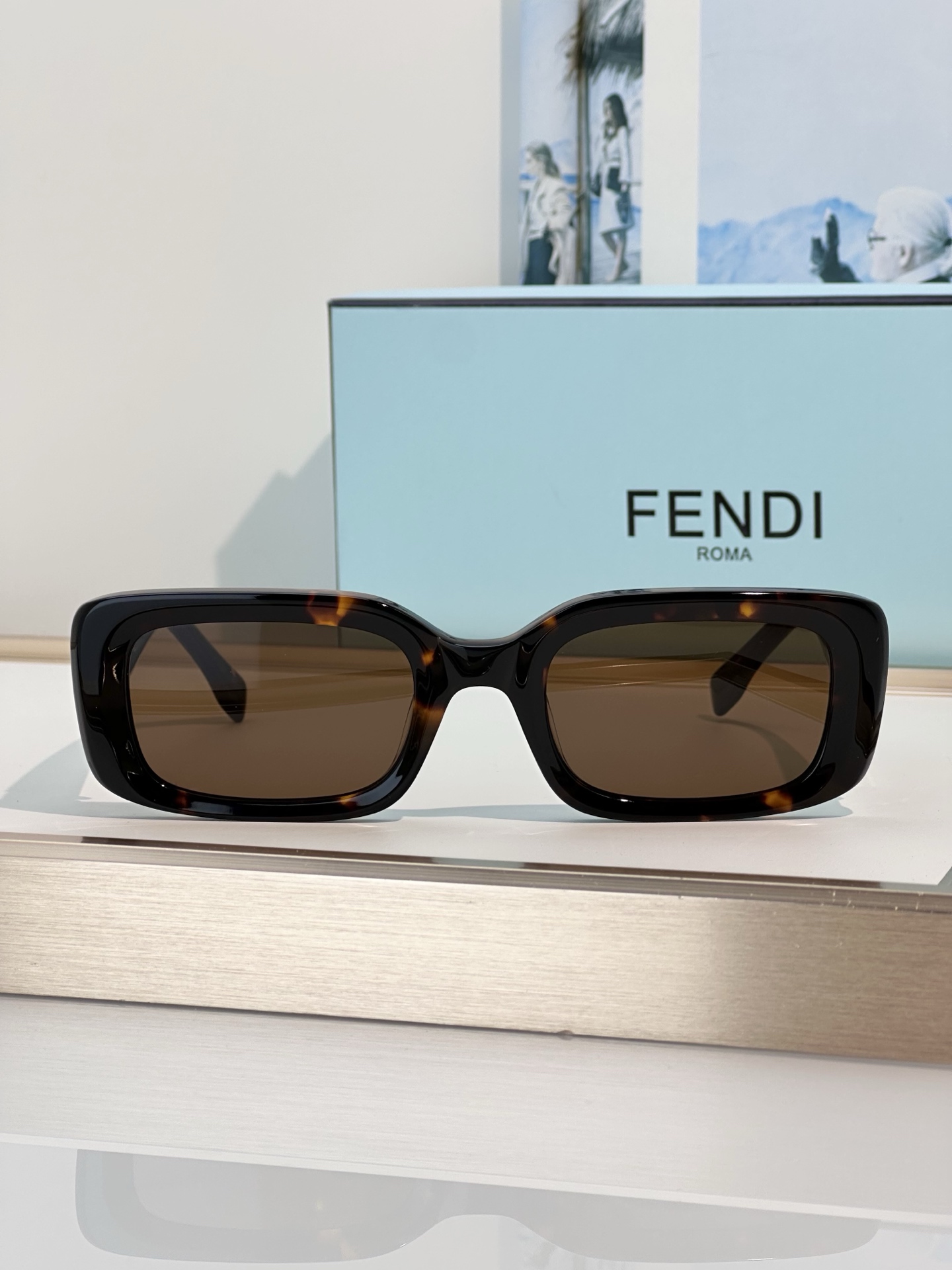 Designer Sunglasses FE40222I