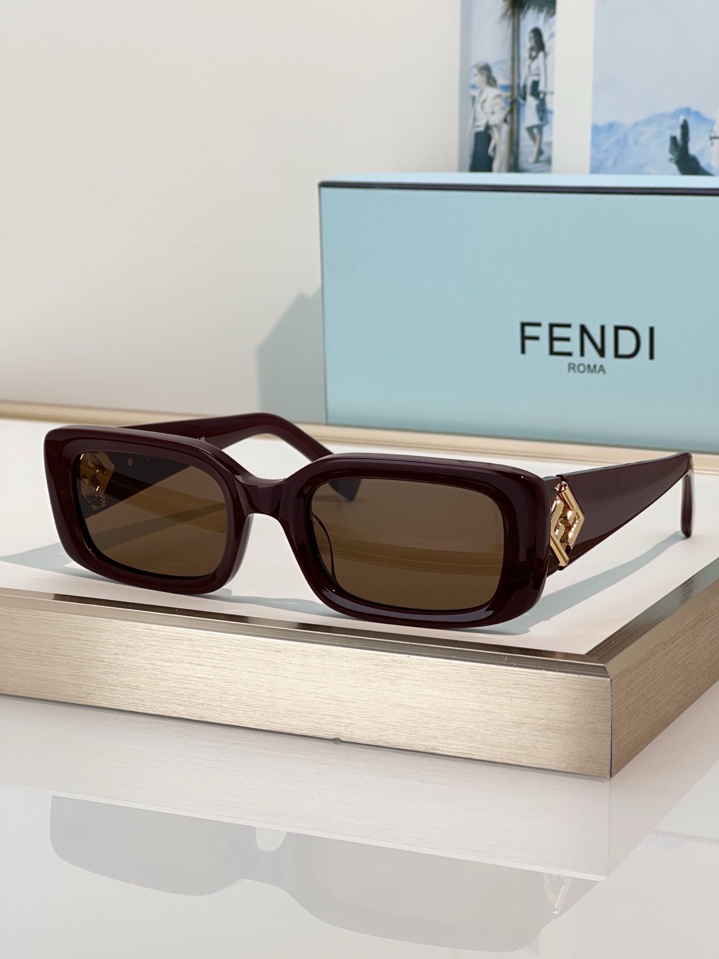 Designer Sunglasses FE40222I