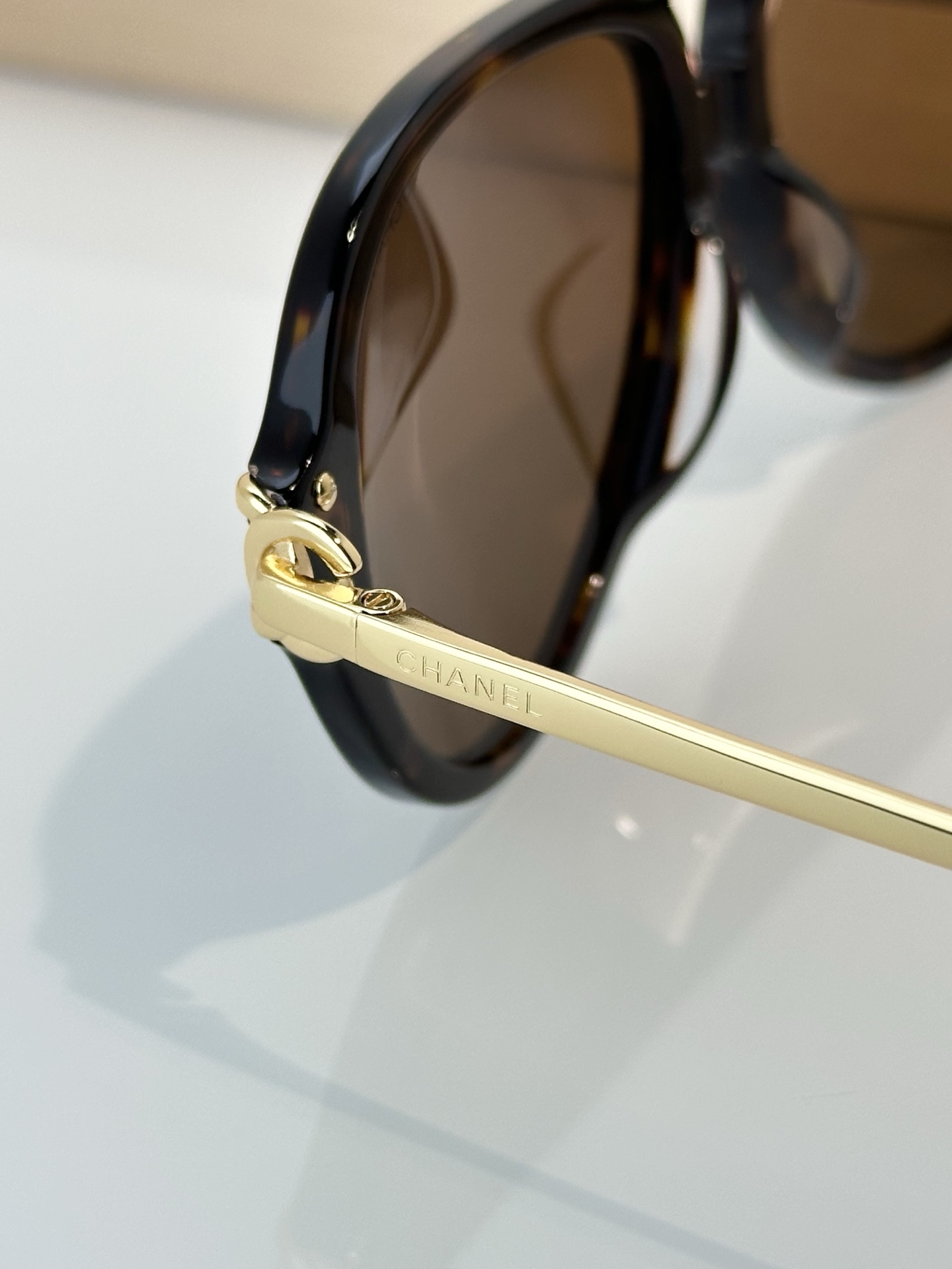 Chanel Sunglasses 5574
