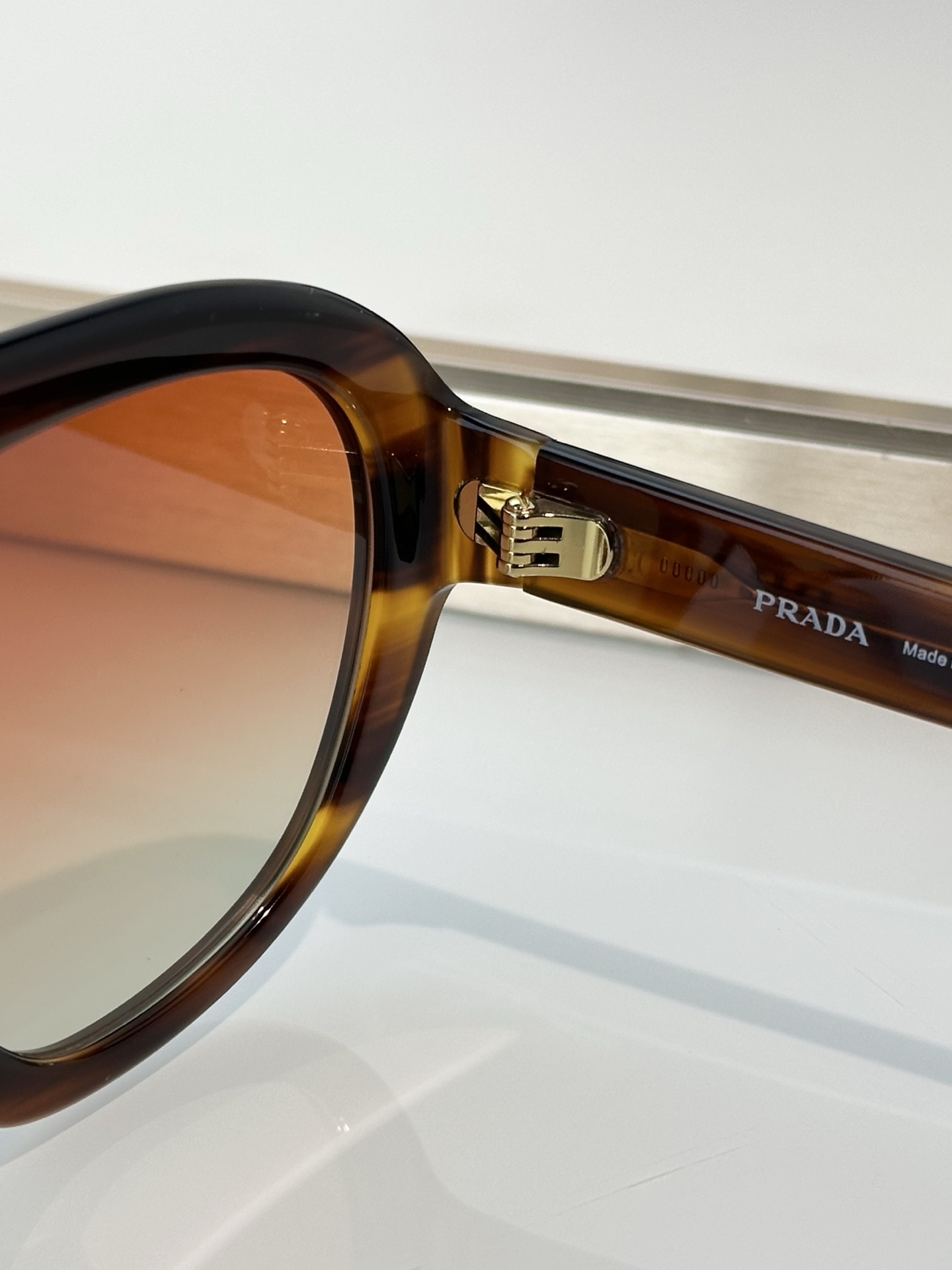 Designer Sunglasses SPR