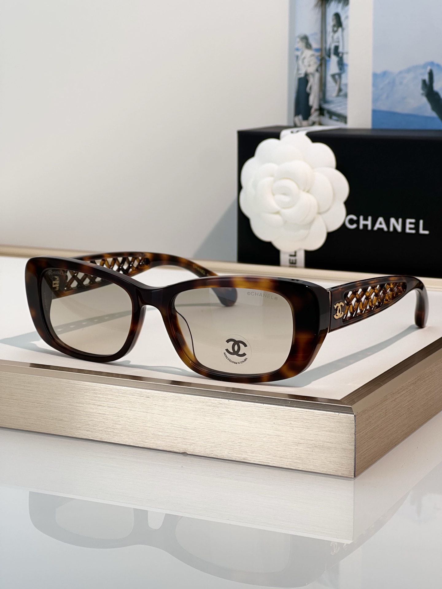 Chanel Sunglasses CH3518