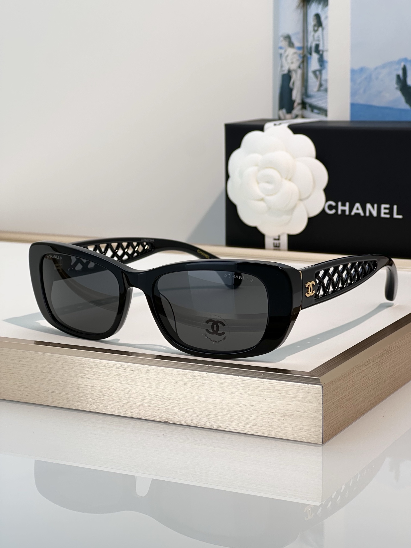 Chanel Sunglasses CH3518