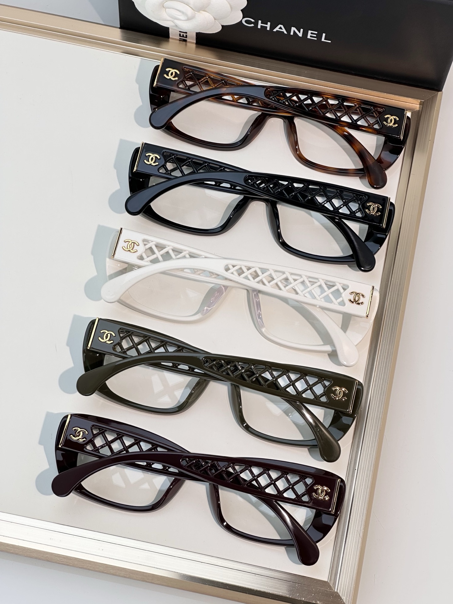Chanel Sunglasses CH3518