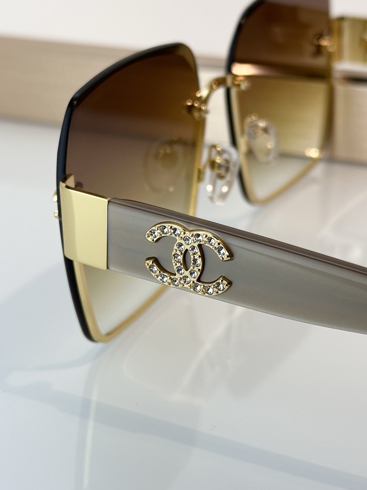 Chanel Sunglasses CH4598