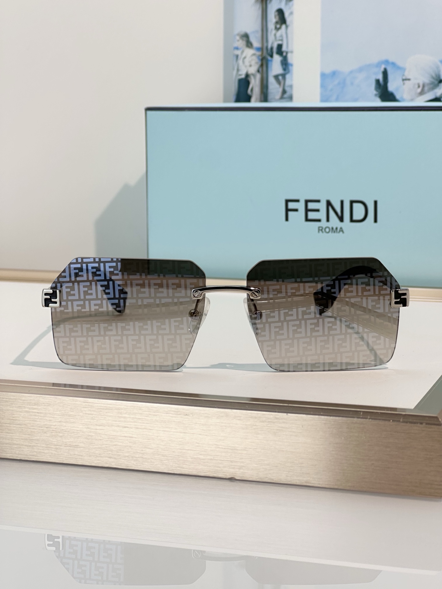 Designer Sunglasses FE40043U