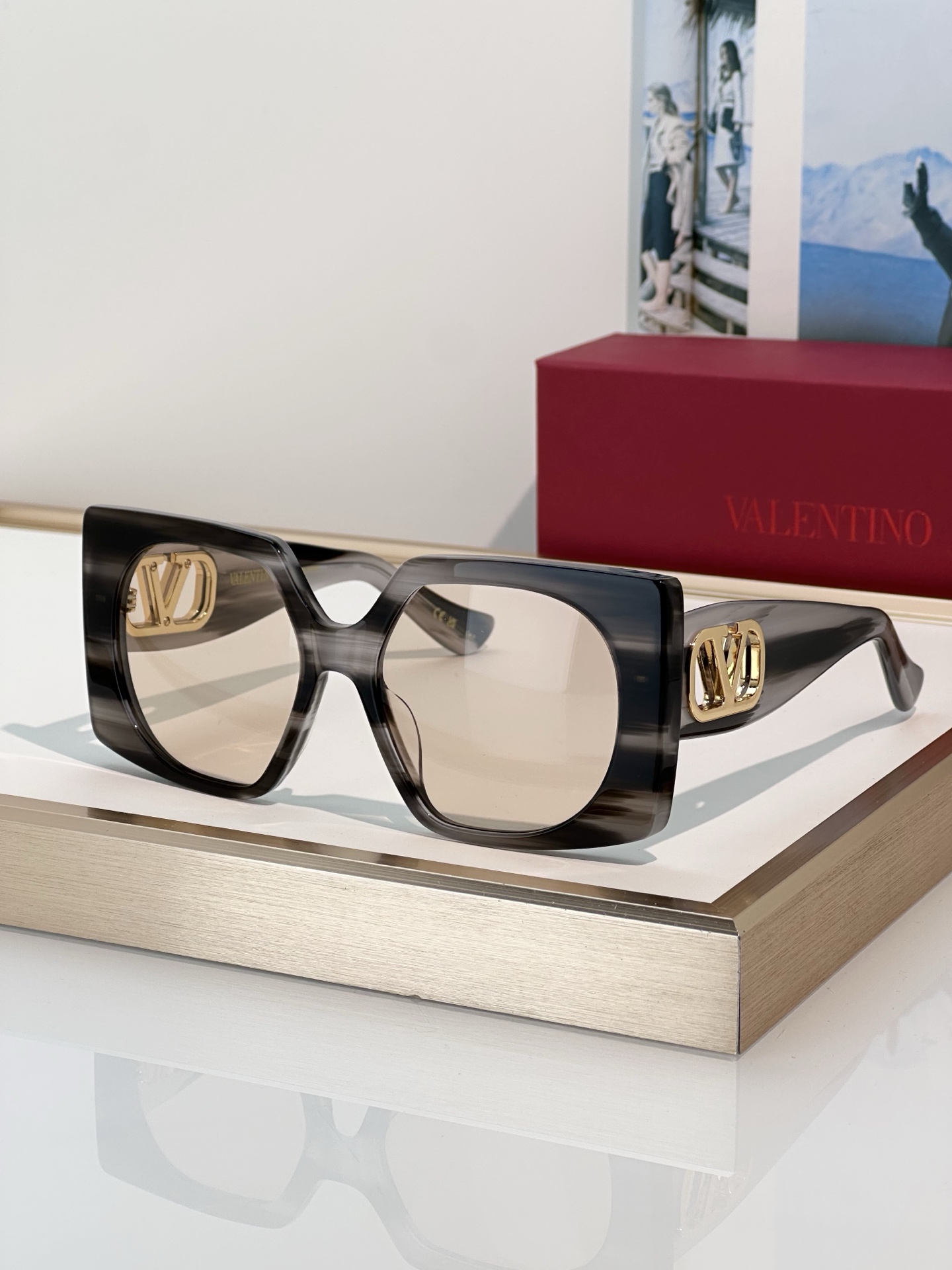 Designer Sunglasses VG0002S