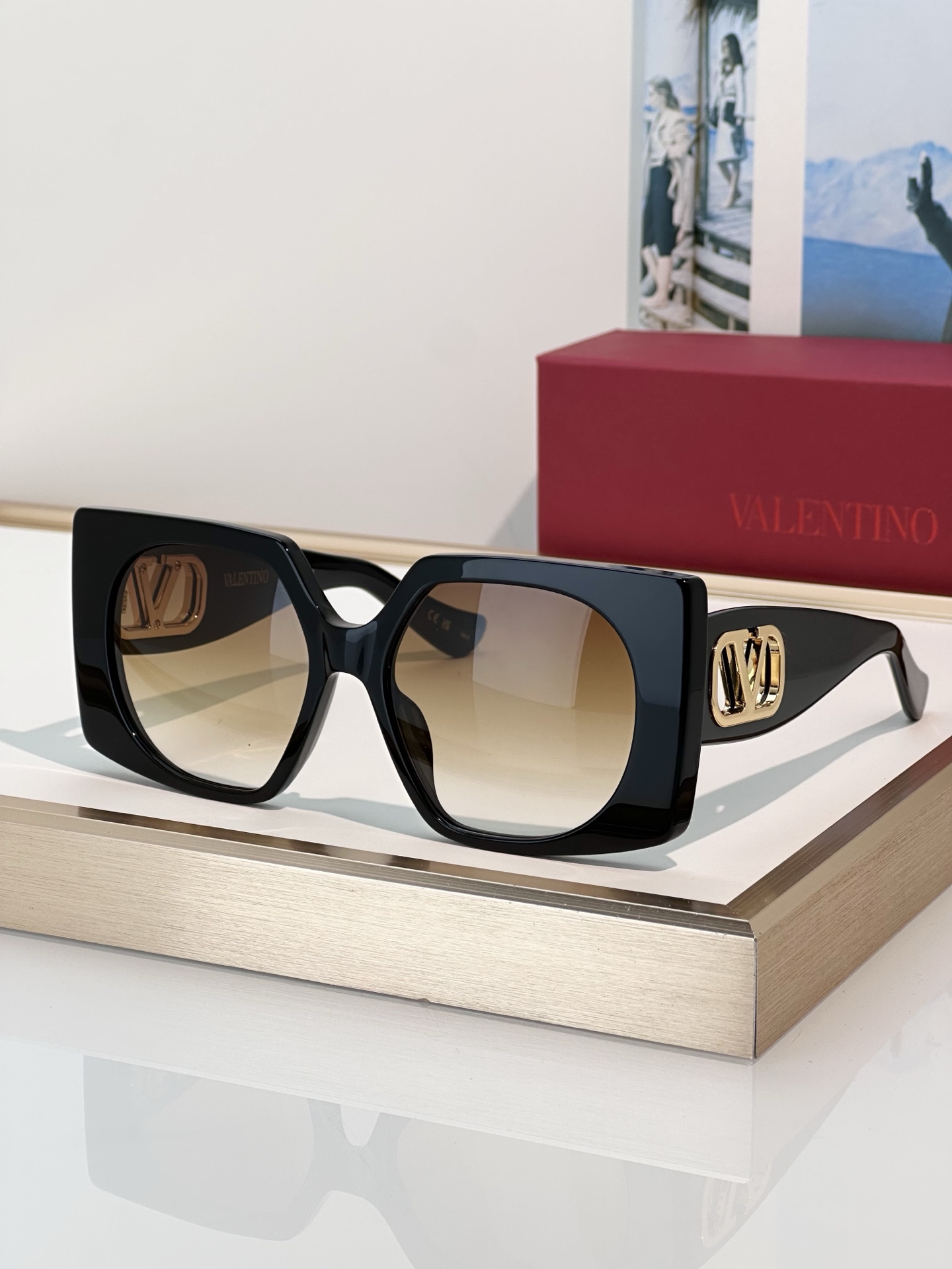 Designer Sunglasses VG0002S