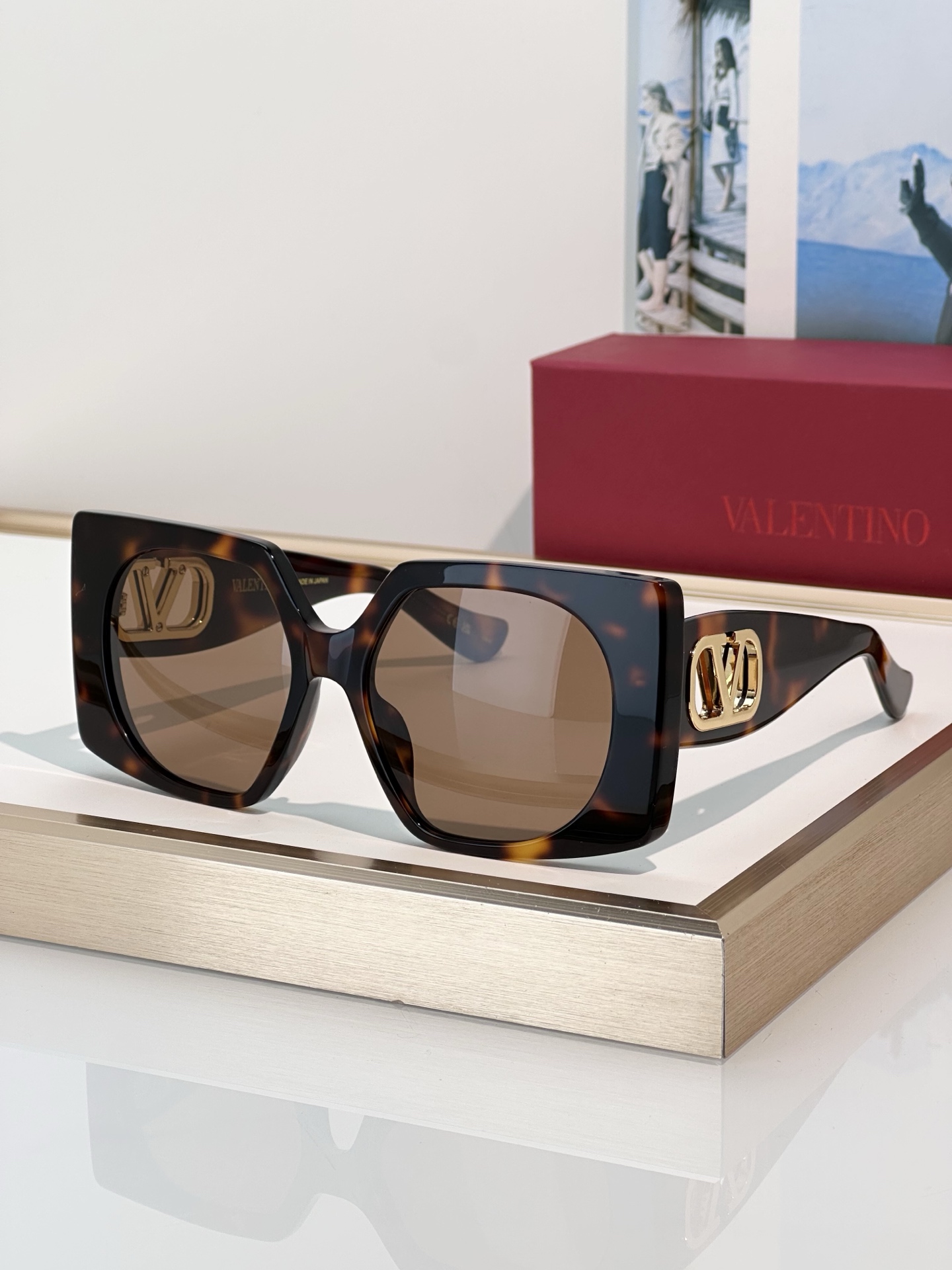 Designer Sunglasses VG0002S