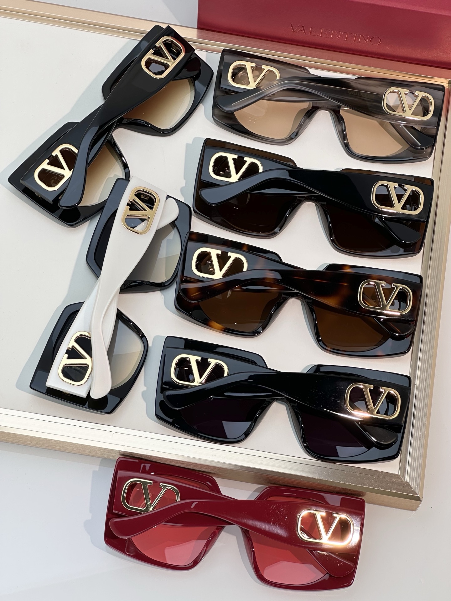 Designer Sunglasses VG0002S
