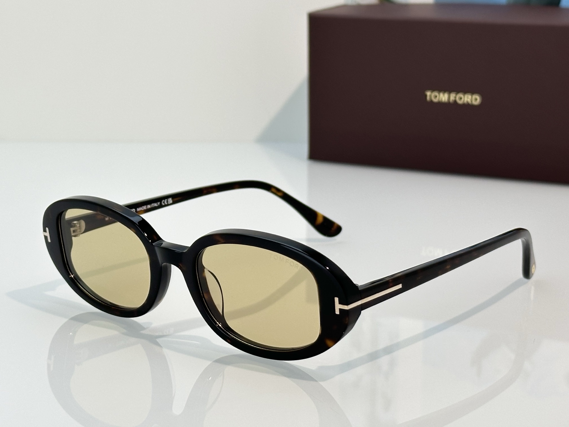 Designer Sunglasses FT1364