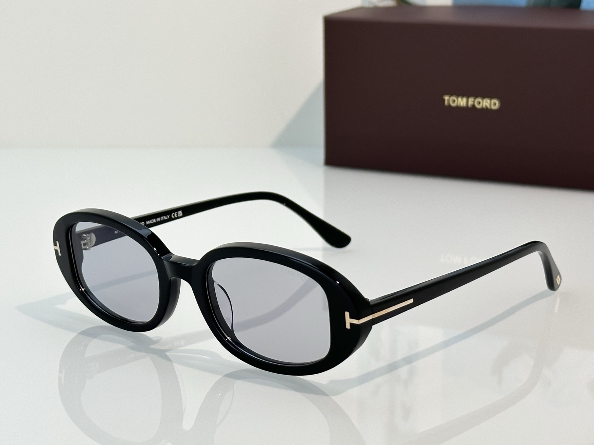 Designer Sunglasses FT1364