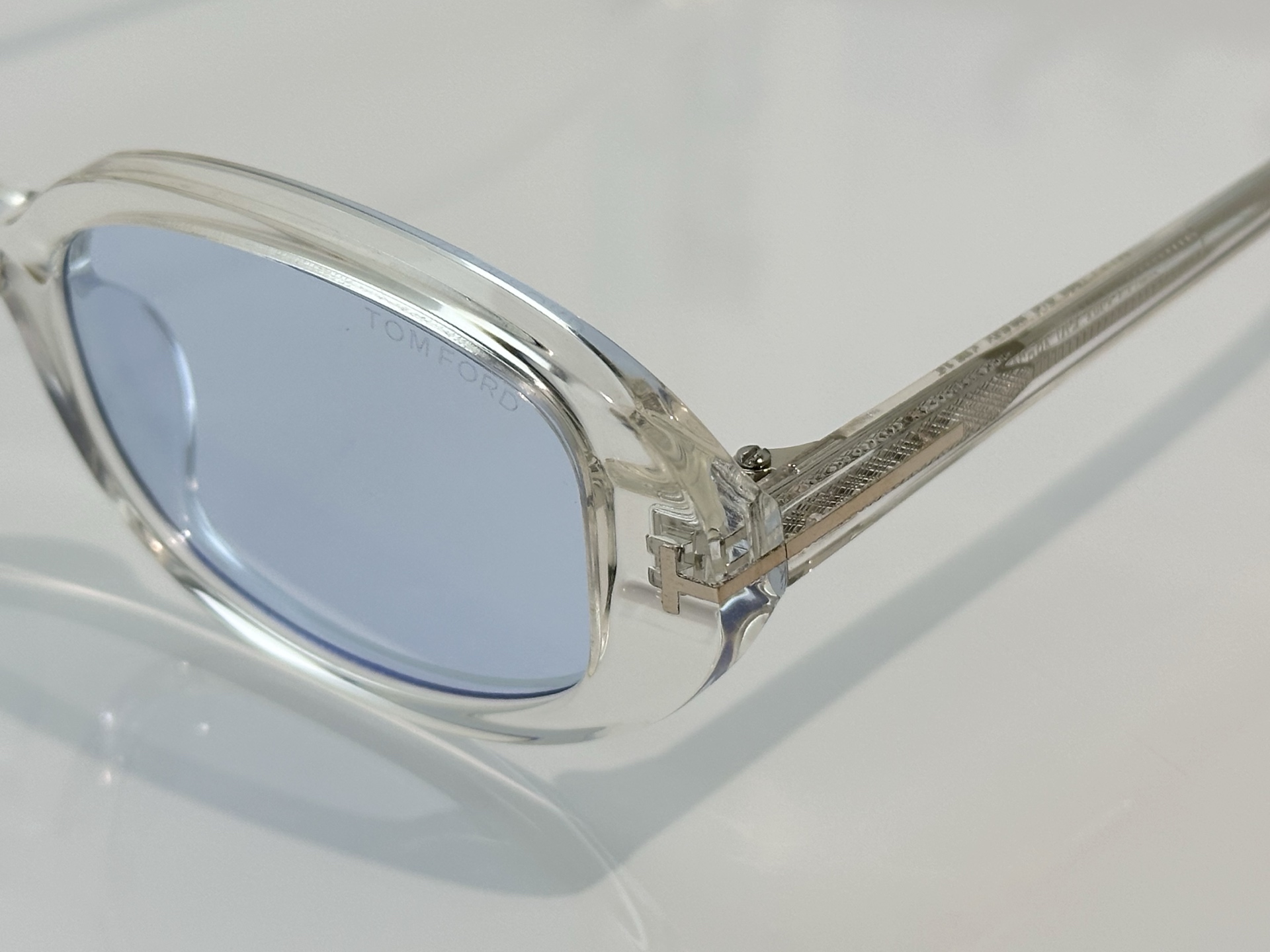 Designer Sunglasses FT1364