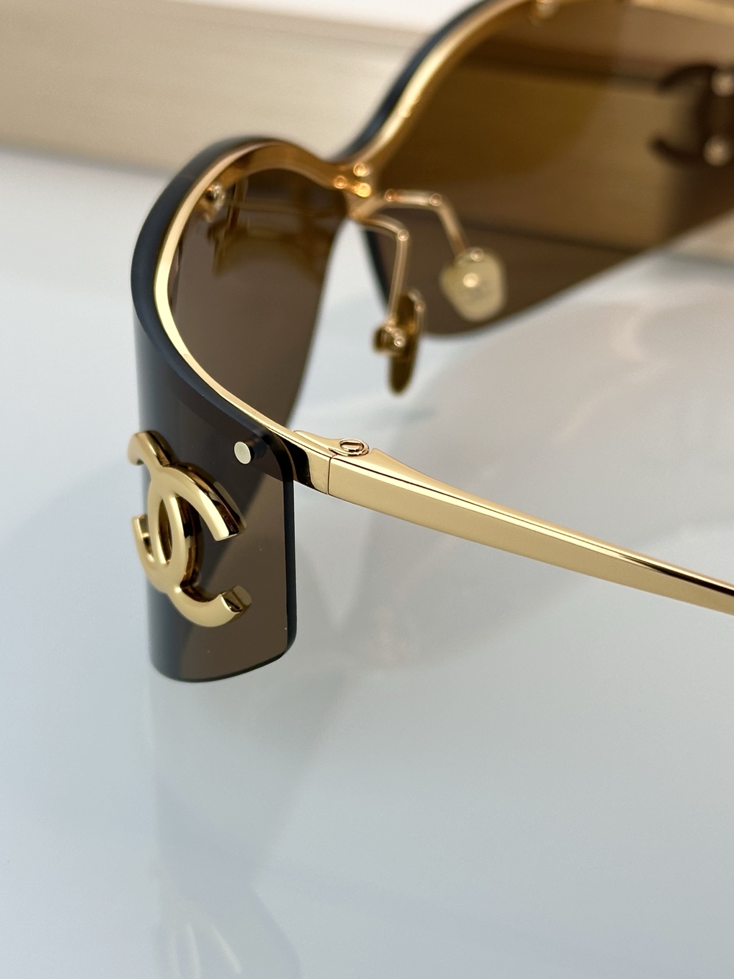 Chanel Sunglasses OCH9582
