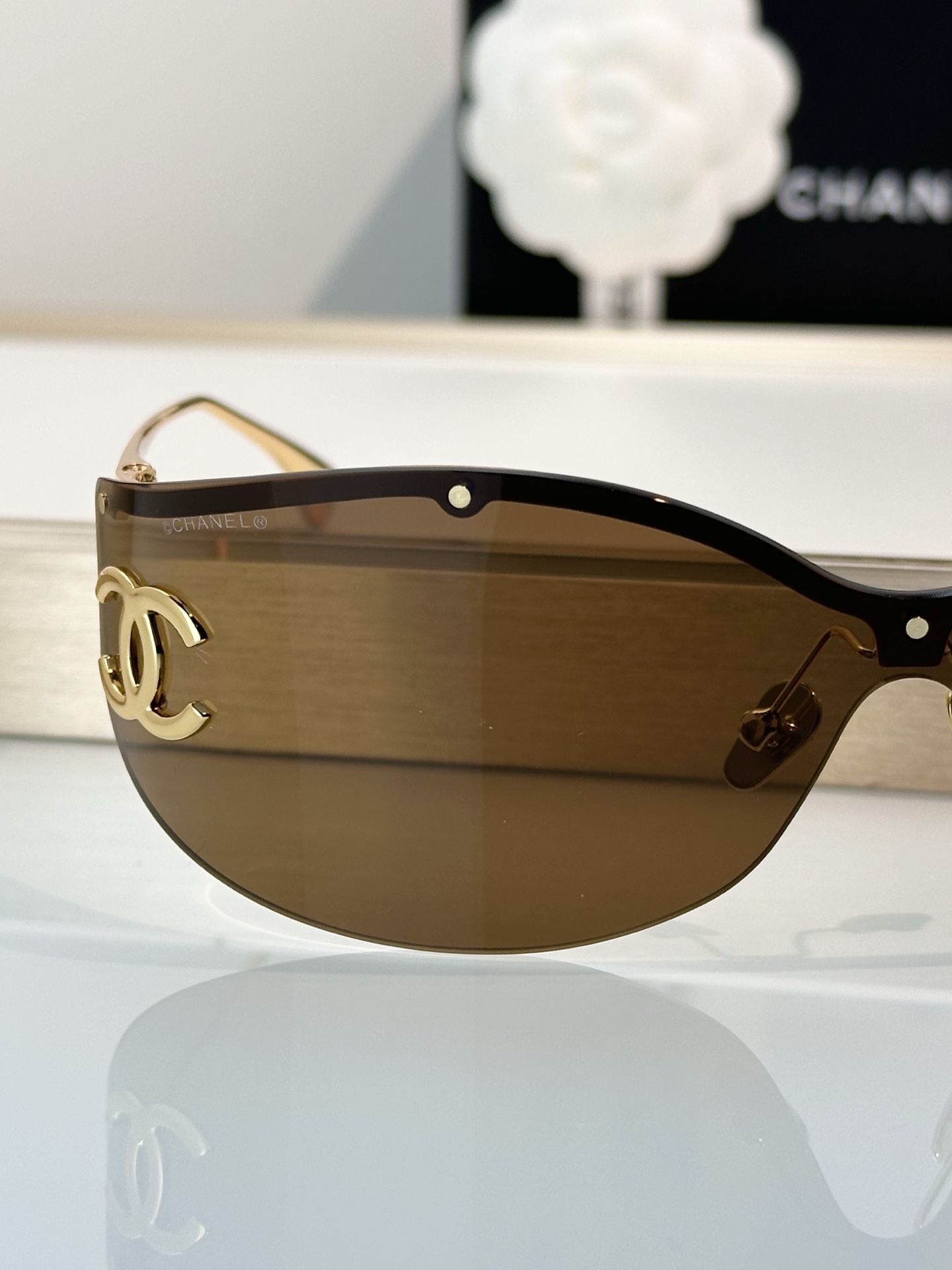 Chanel Sunglasses OCH9582