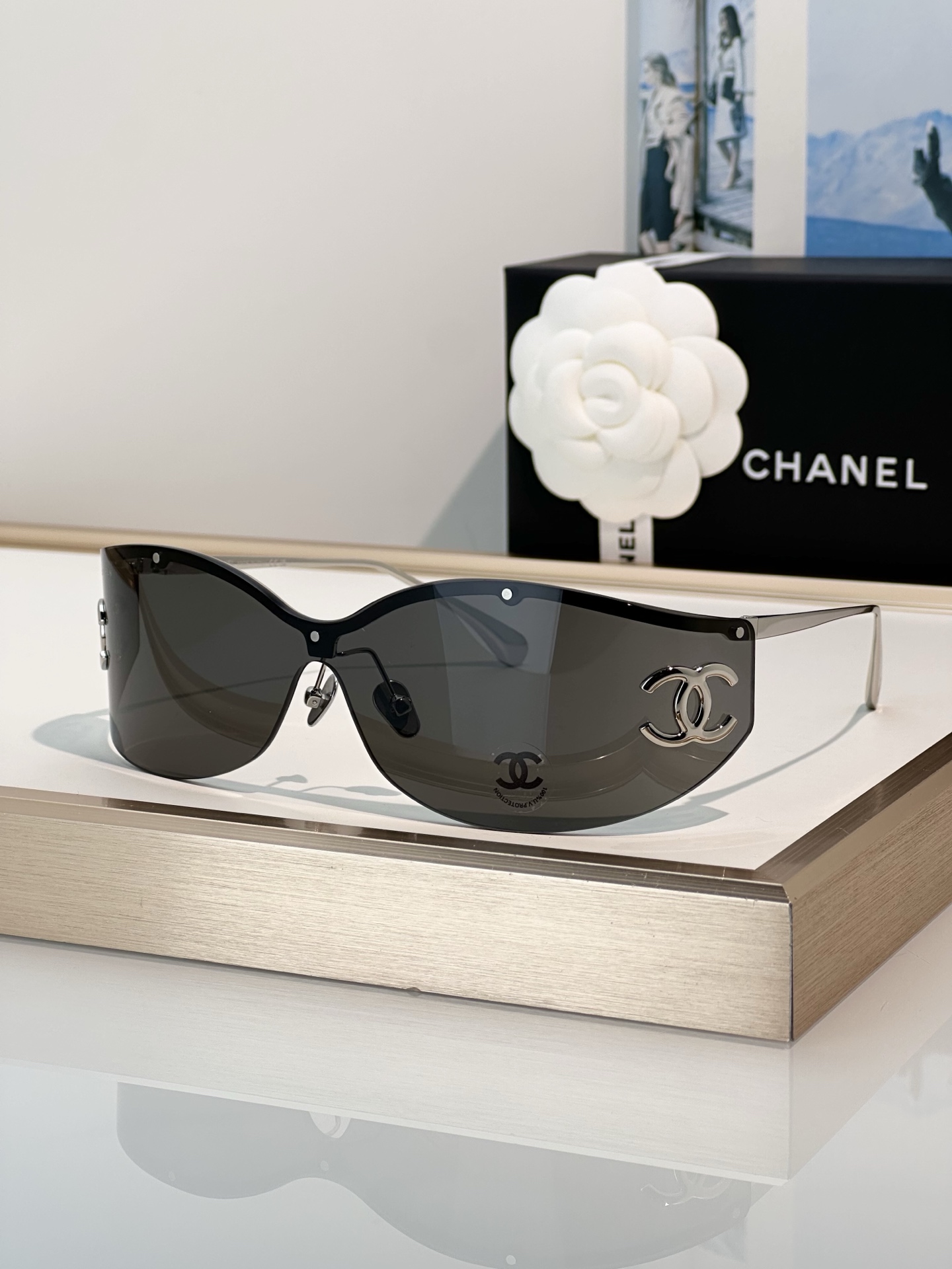 Chanel Sunglasses OCH9582