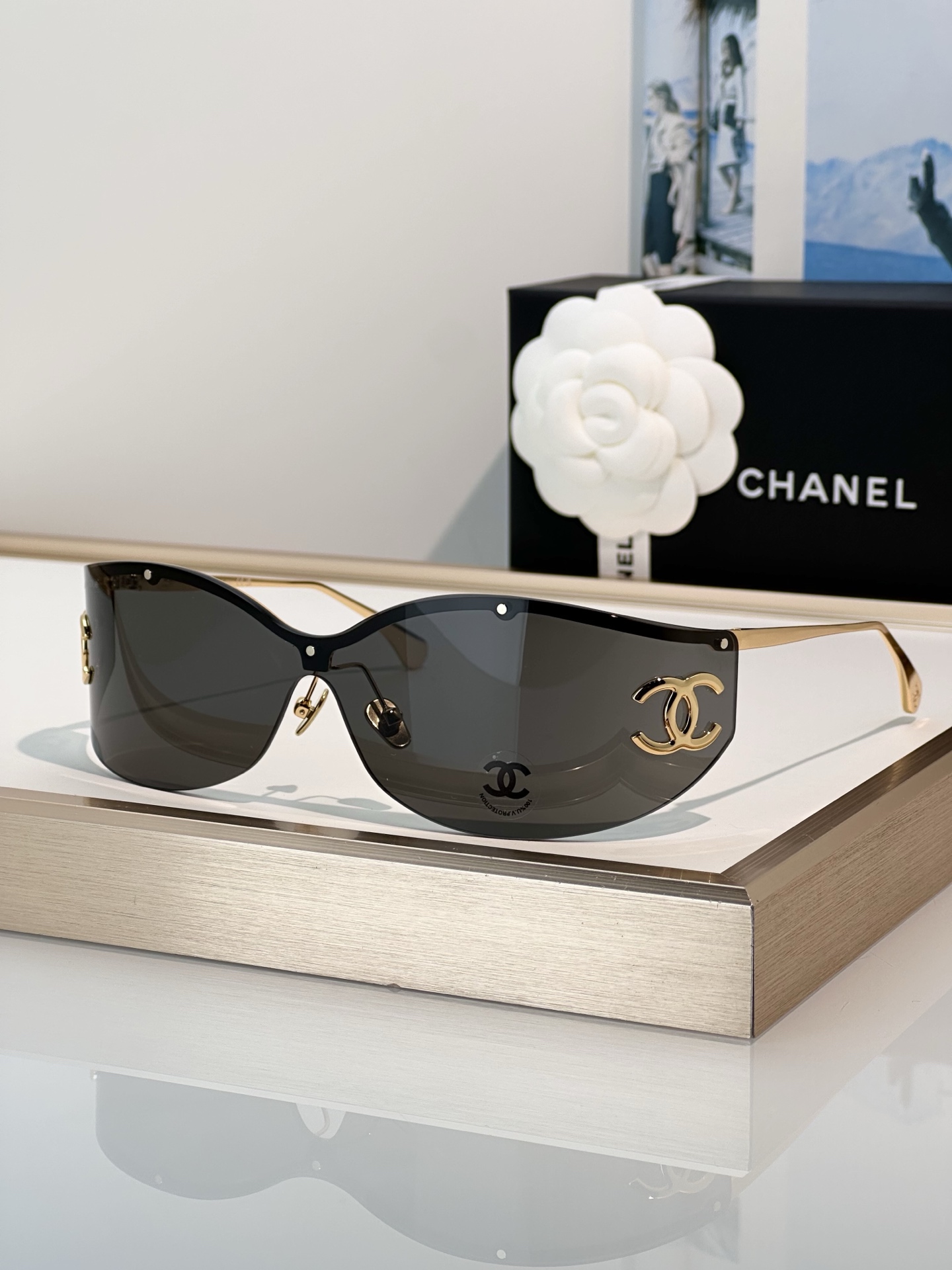 Chanel Sunglasses OCH9582