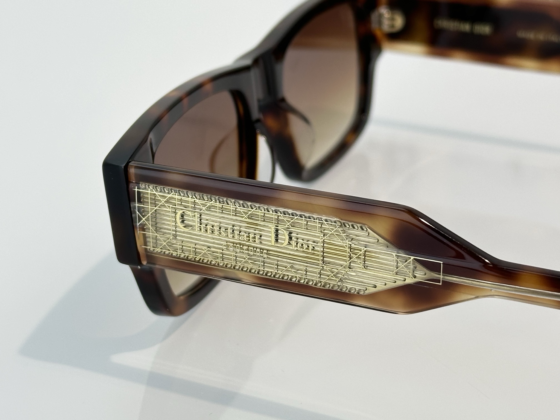 Designer Sunglasses Labei