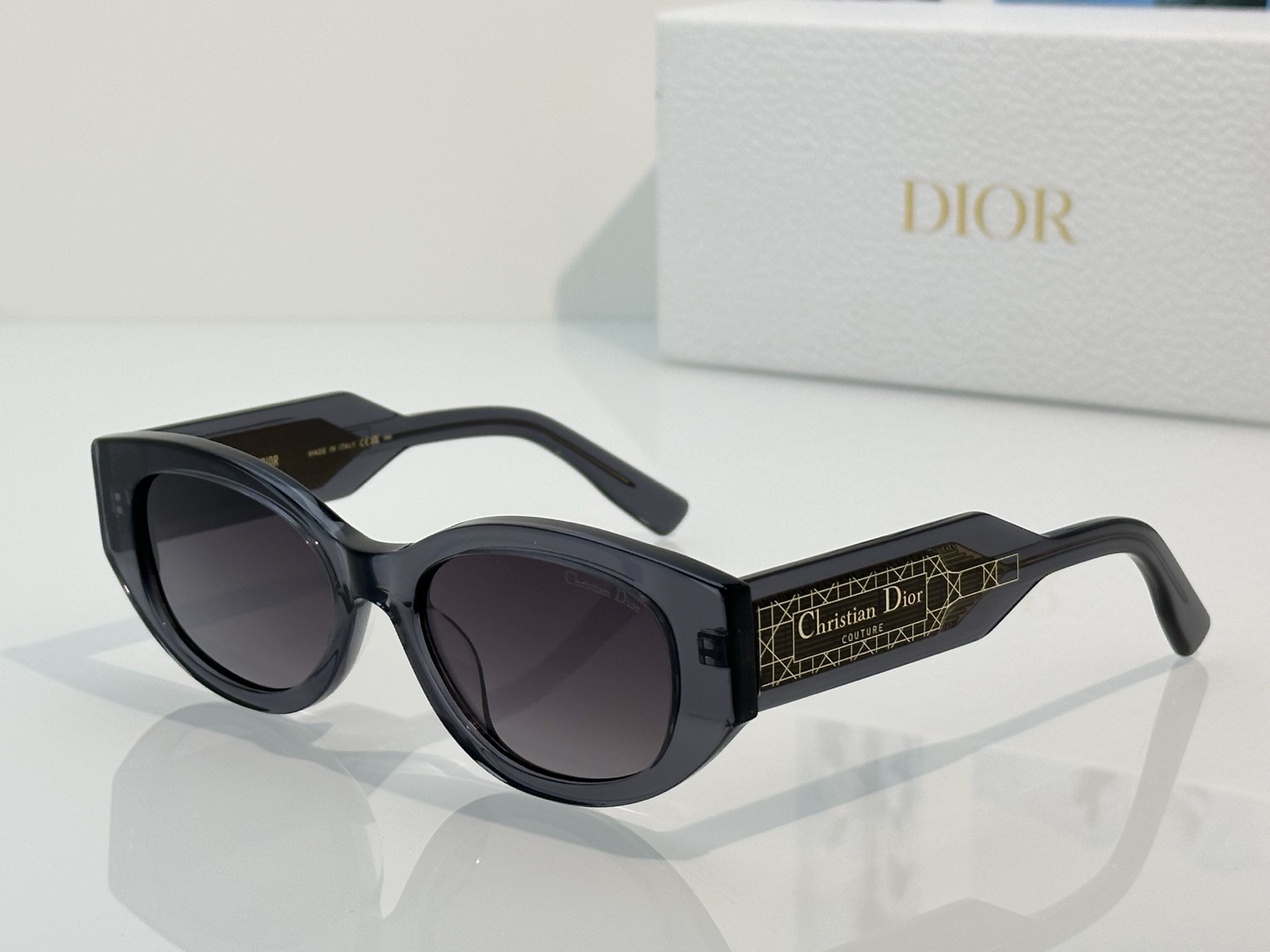 Designer Sunglasses DSGTA54UCR