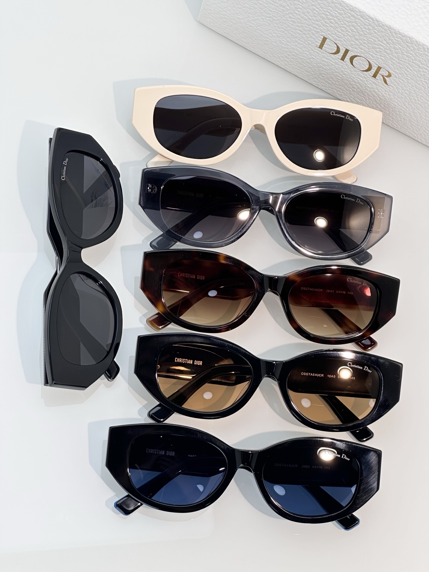 Designer Sunglasses DSGTA54UCR