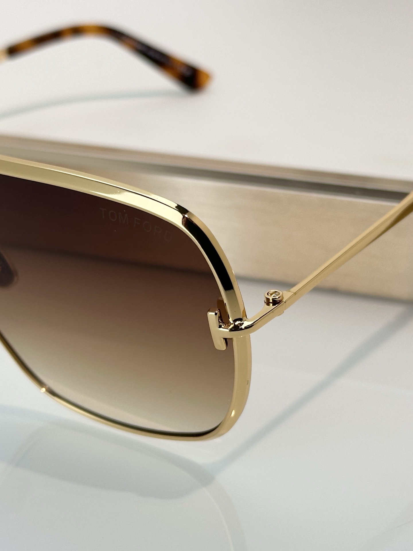 Designer Sunglasses TF1204