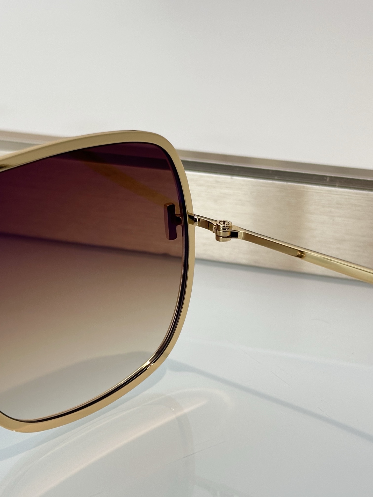 Designer Sunglasses TF1204