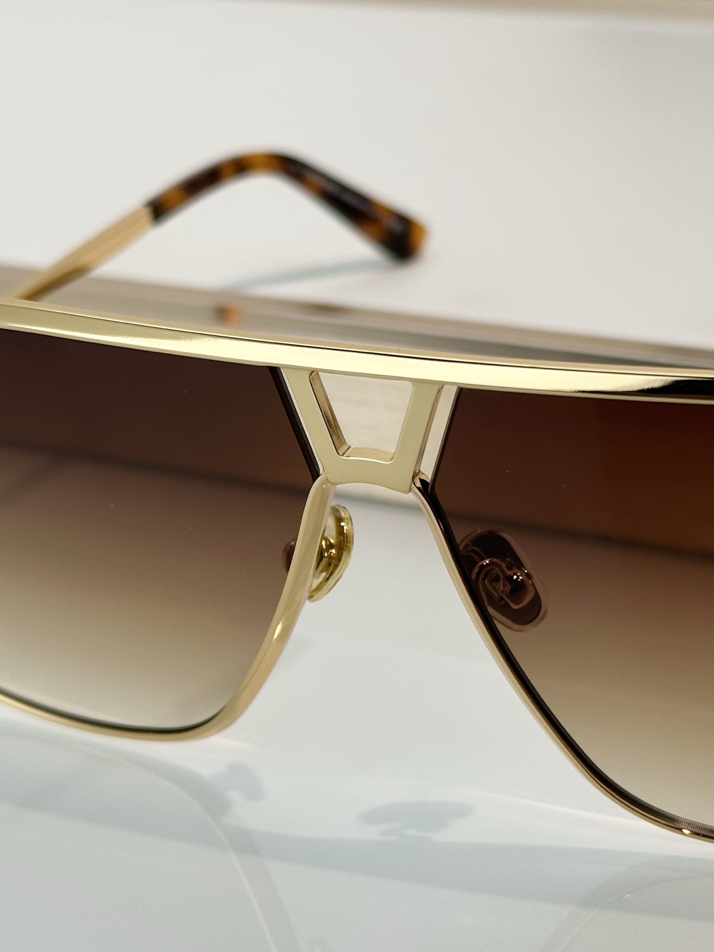 Designer Sunglasses TF1204