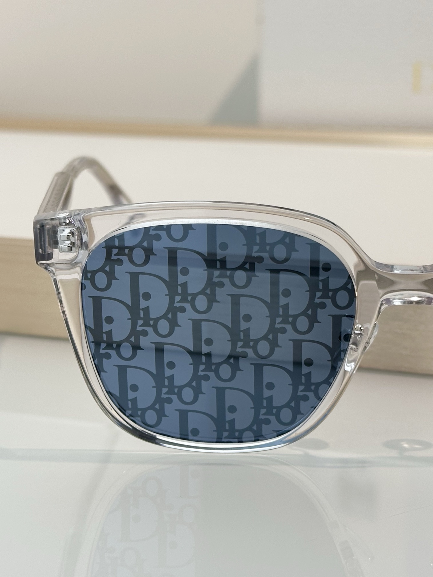 Designer Sunglasses Ribbon