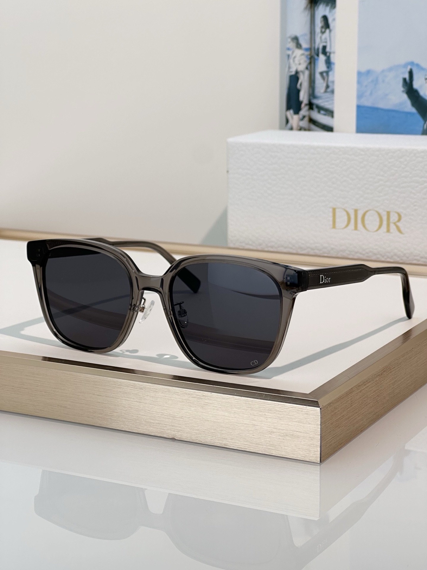 Designer Sunglasses Ribbon