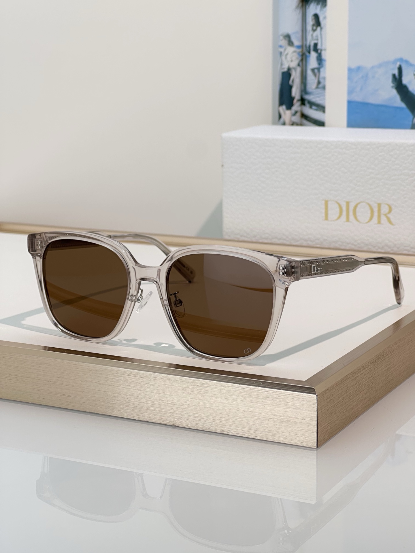 Designer Sunglasses Ribbon